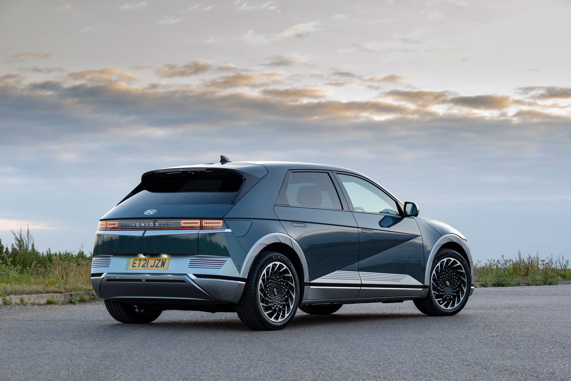1920x1280 Hyundai IONIQ 5 Wallpaper