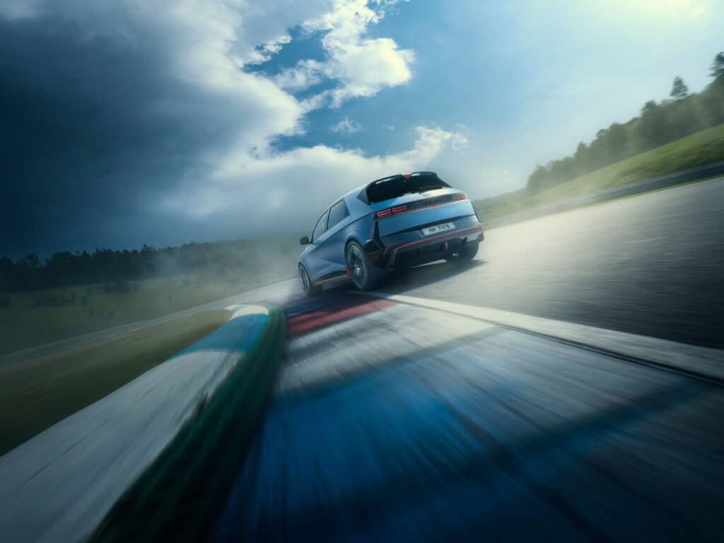 1024x768 Hyundai Ioniq 5 N Debuts With a Reinforced Platform, Two Electric Motors & Unique Styling