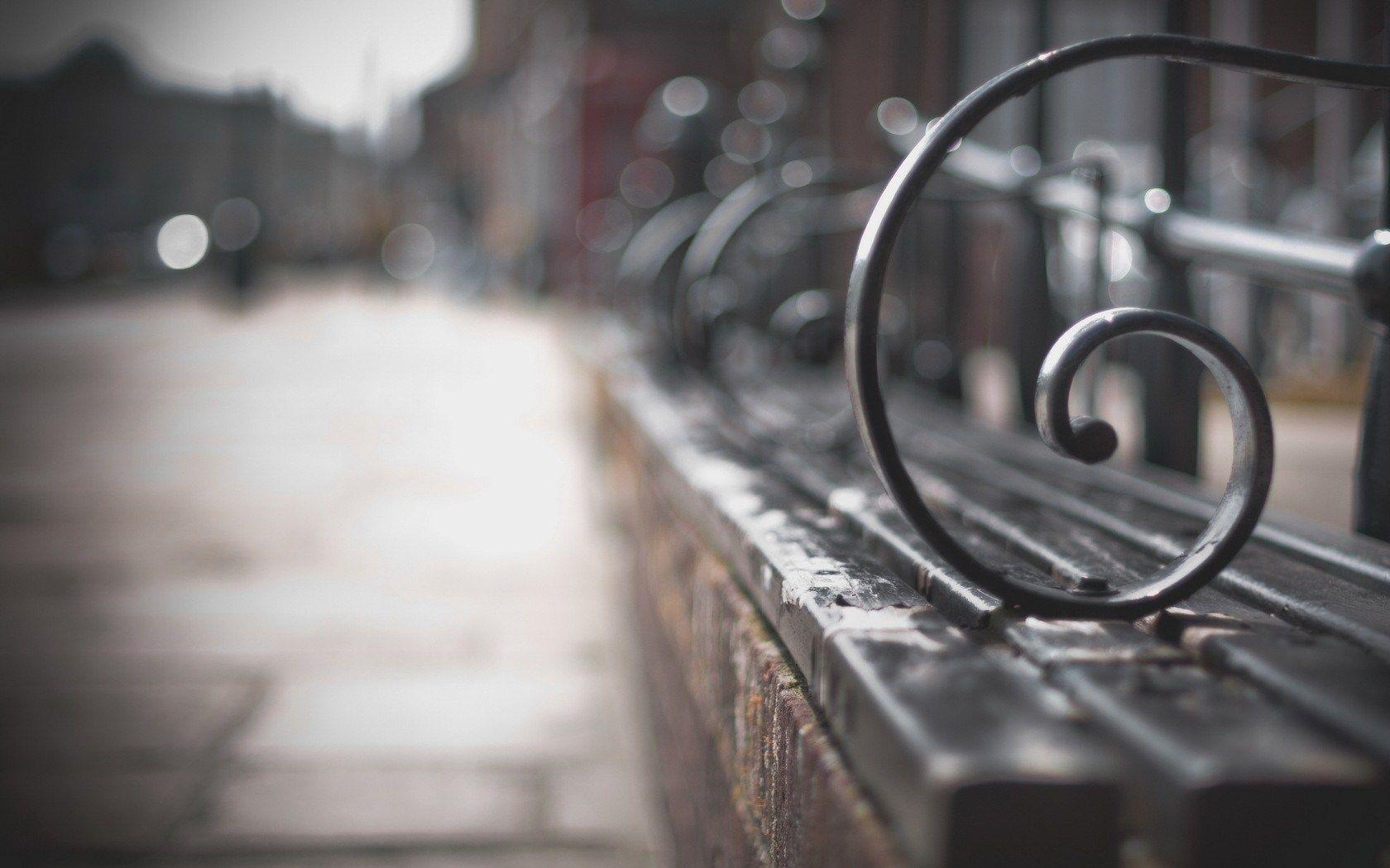 1680x1050 Street Bench Close Up Wallpaper 44608 1680x1050px