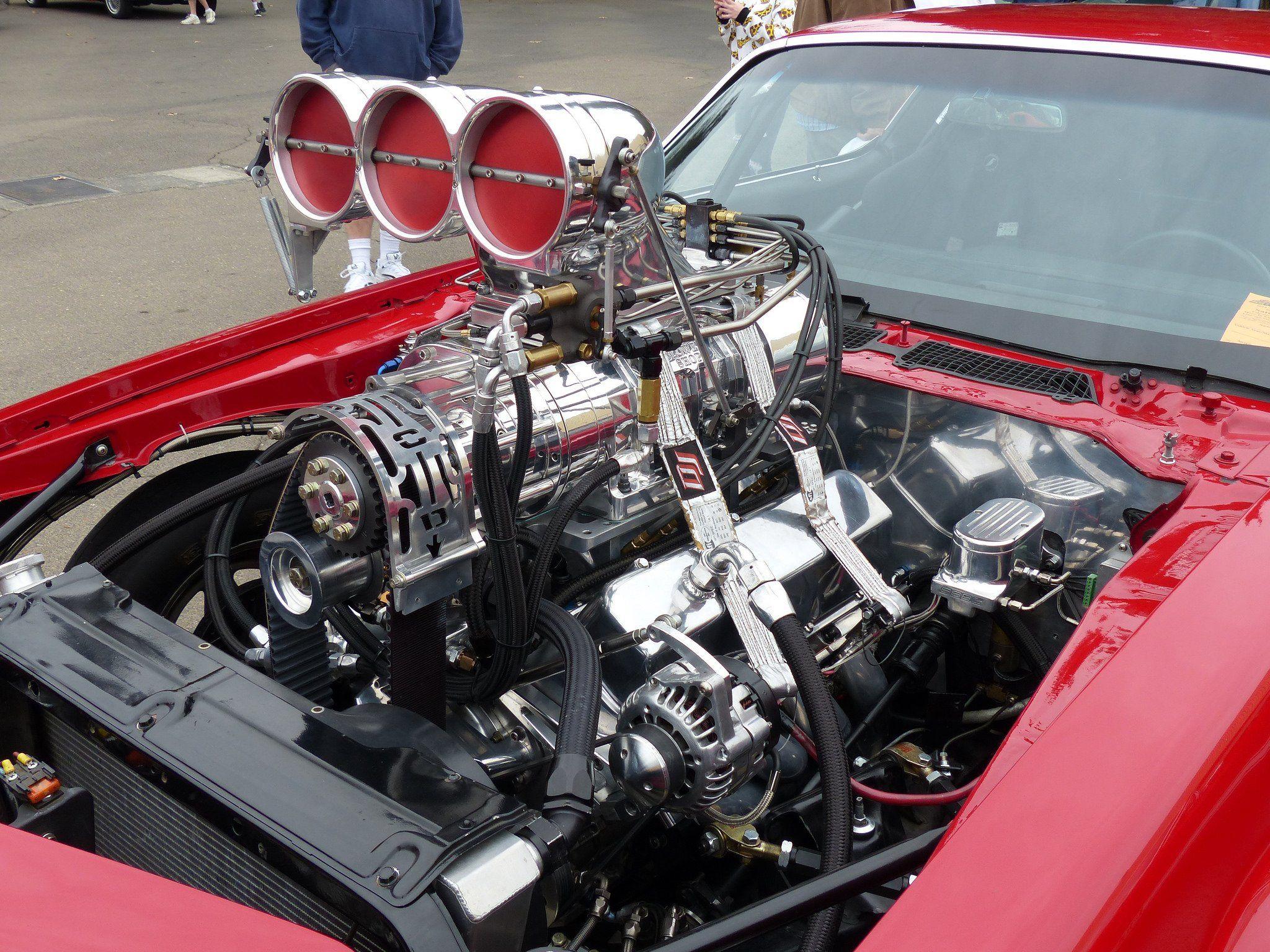 2048x1536 Supercharged Engines v8 cars hemi drags wallpaperx1536