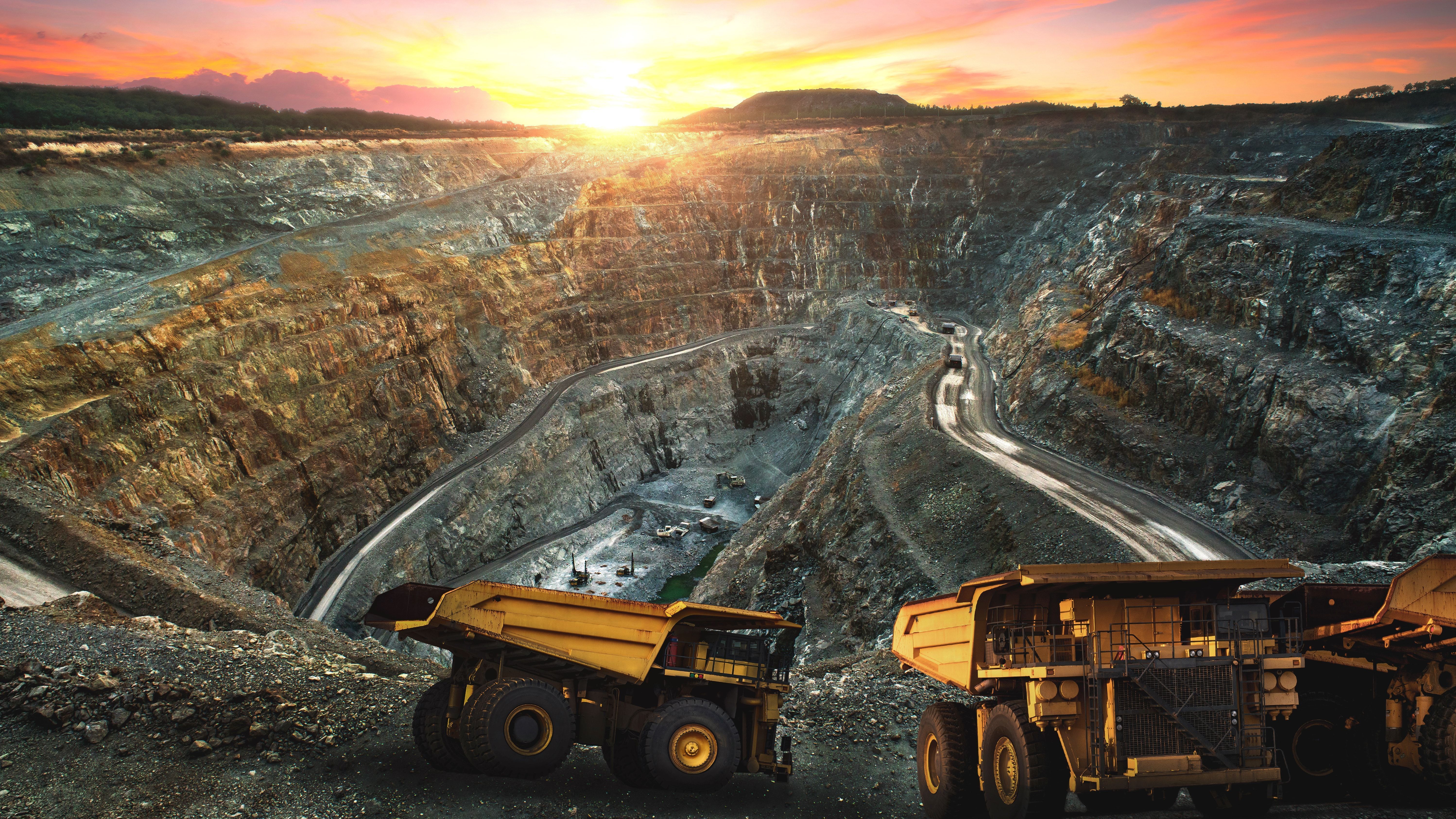 5993x3371 Gold Mining Bull: Top News For April 2021