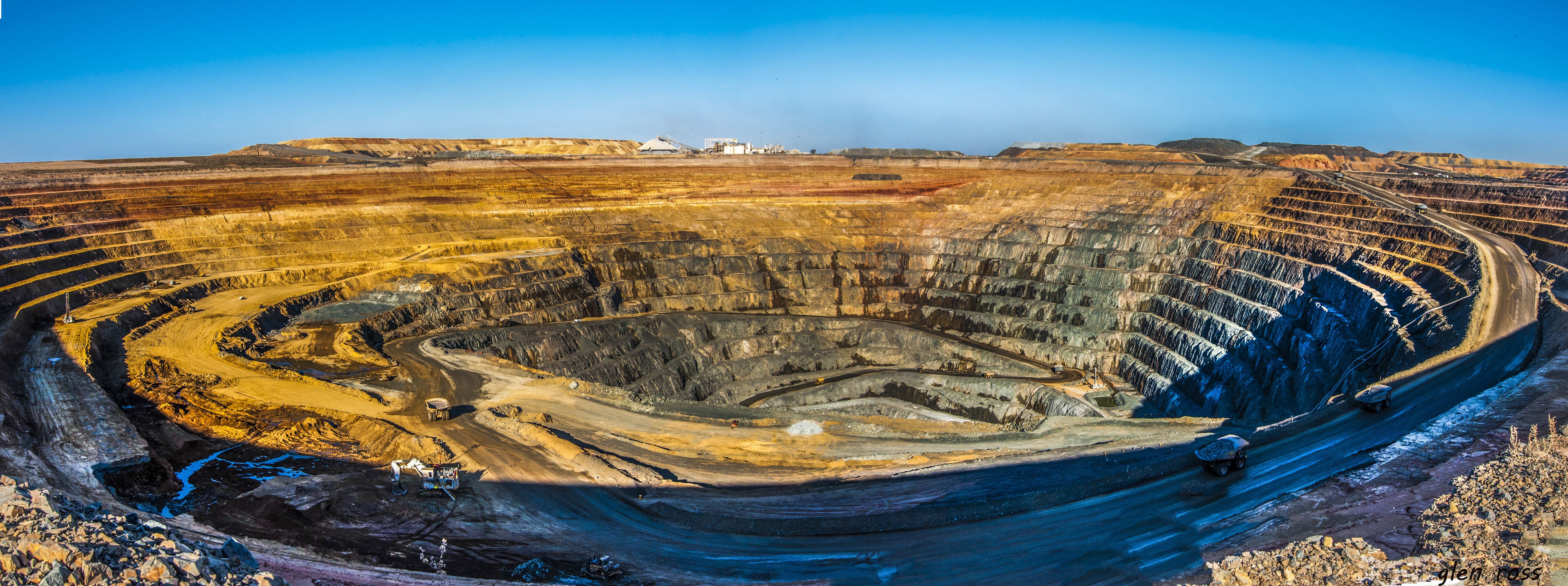 7315x2737 Gold Mining Wallpaper