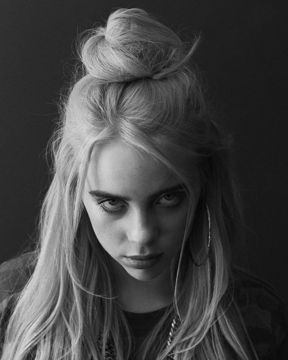 1000x1250 Download Billie Eilish Looking Graceful Wallpaper