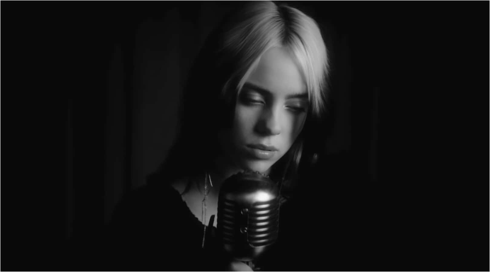 1619x900 Download Billie Eilish Emotional Singing Moment Wallpaper