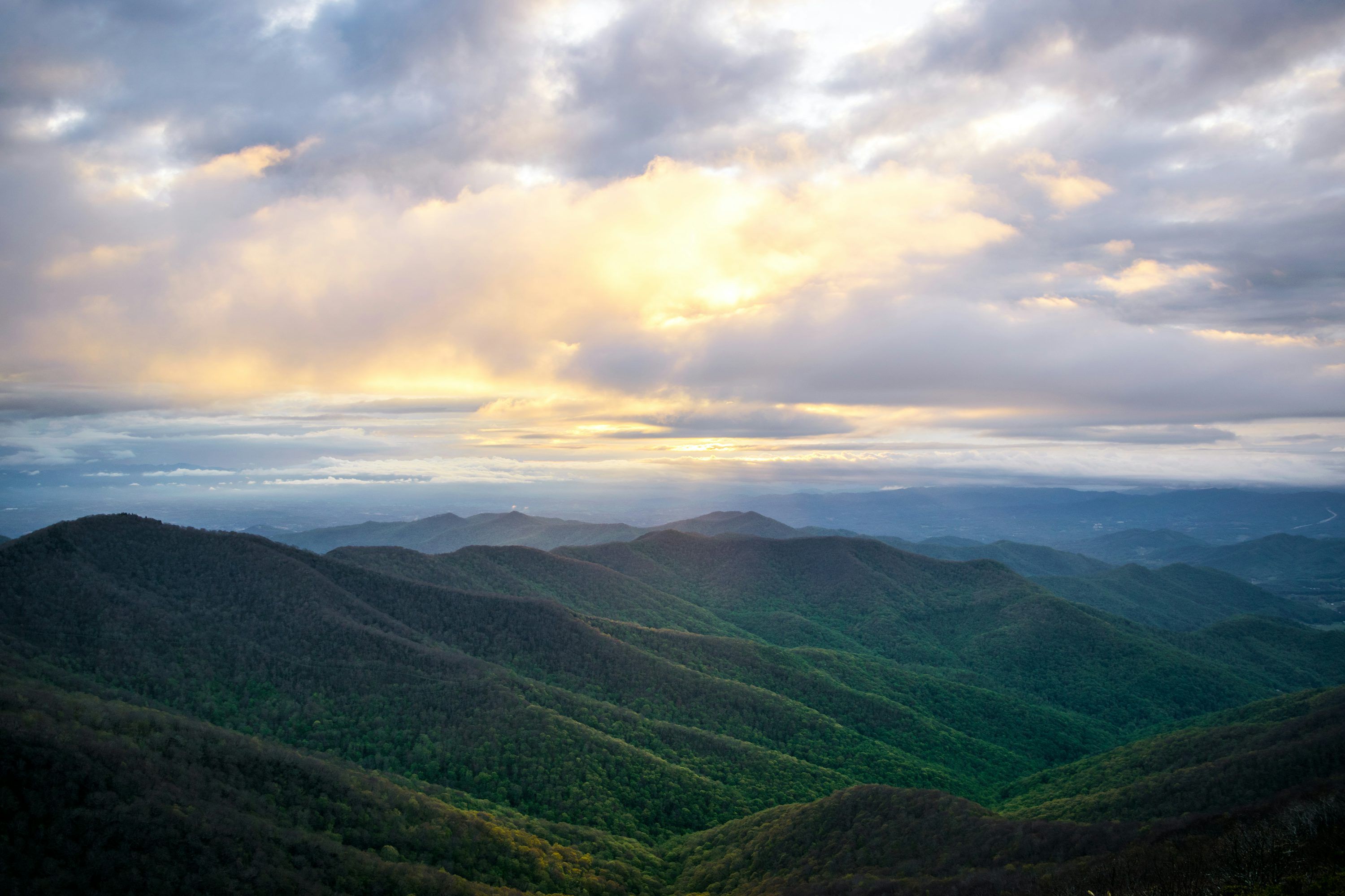 3000x2000 Blue Ridge Mountain Picture. Download Free Image