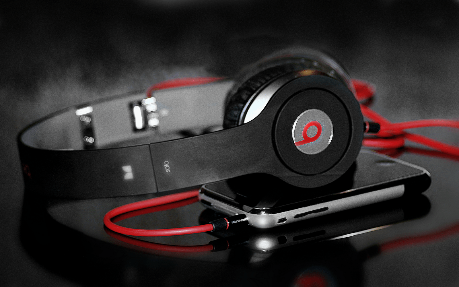 1600x1000 Beats Earbuds Wallpaper. HTC Beats