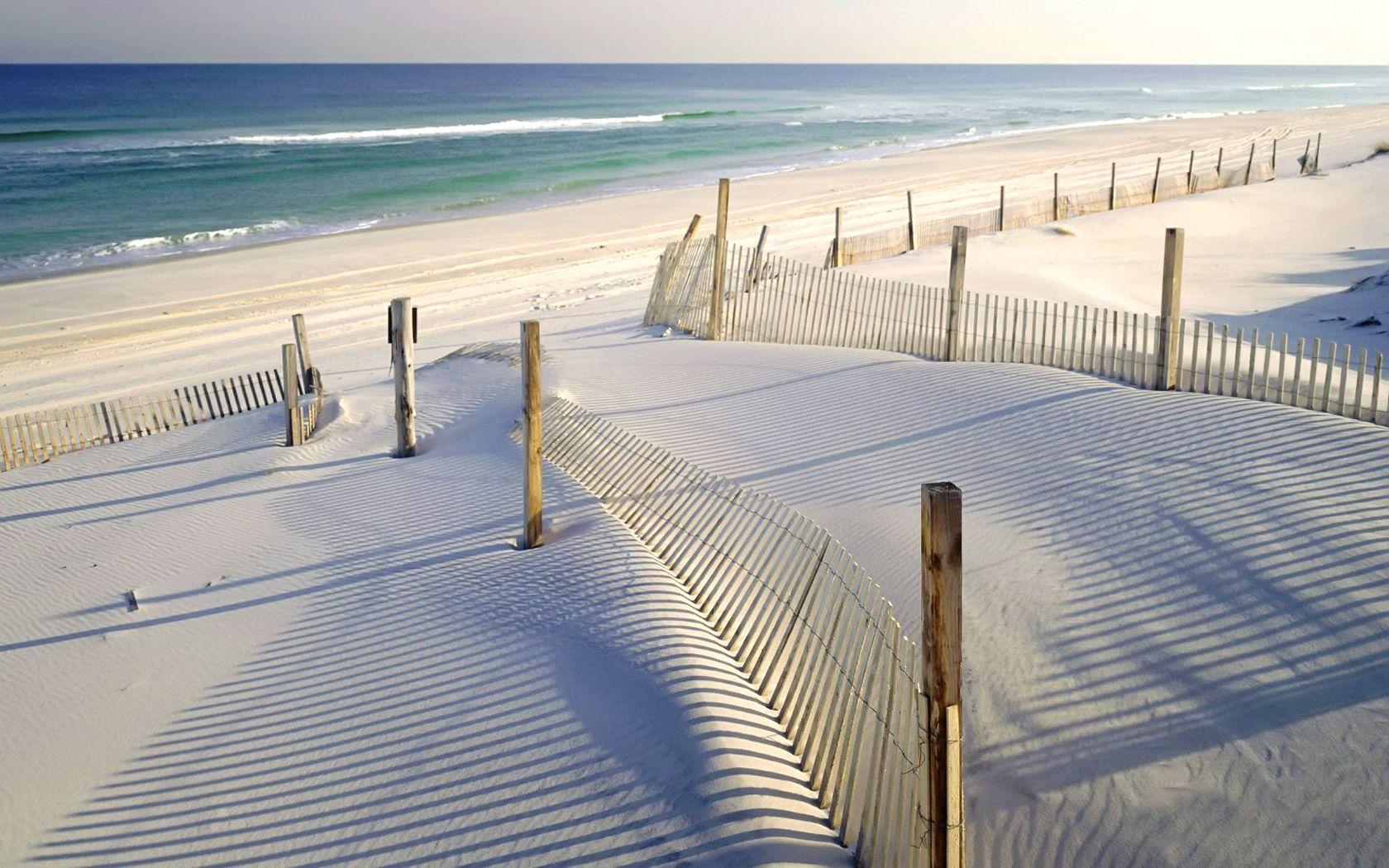 1680x1050 White sandy beach wallpaper