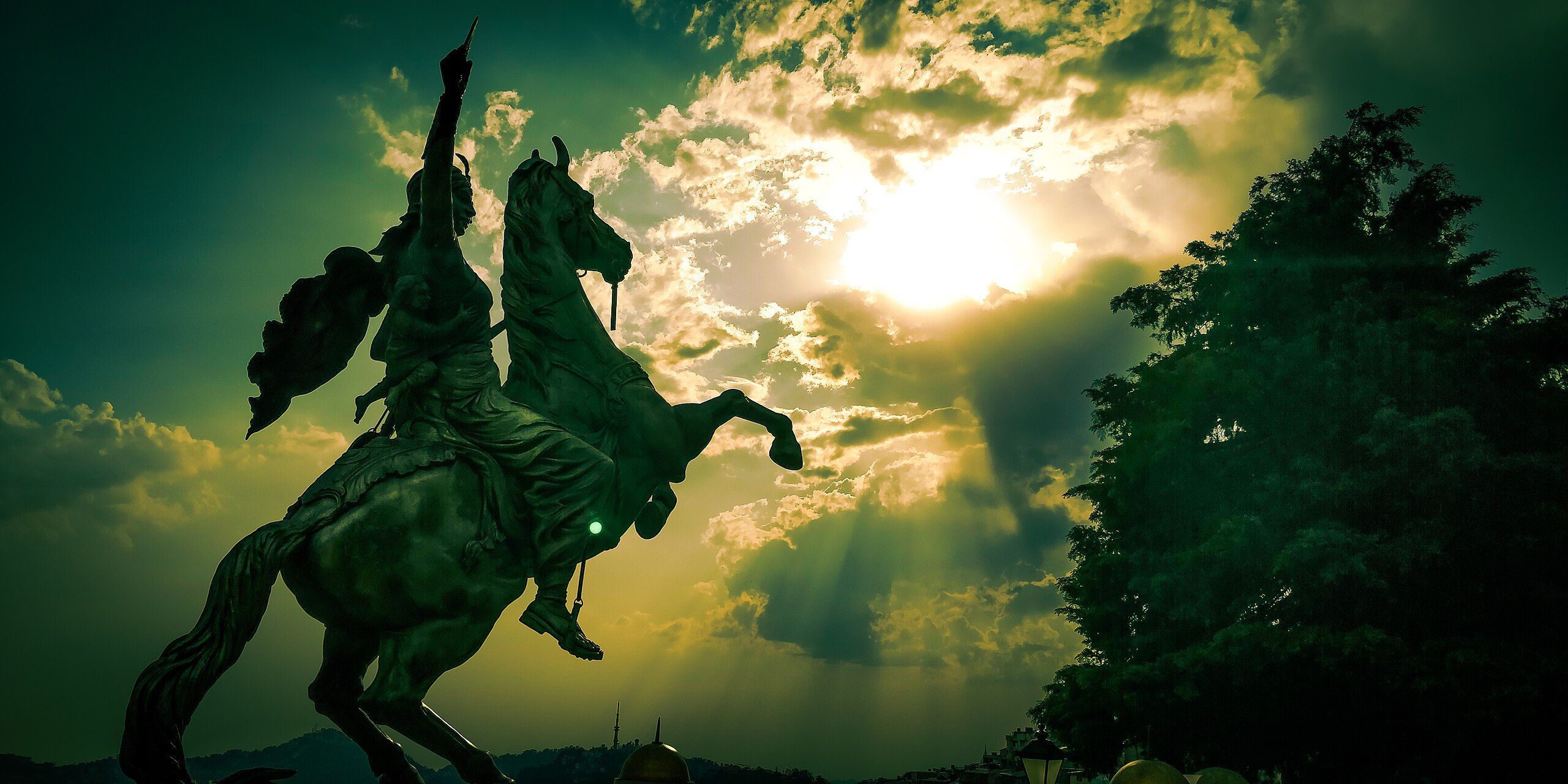 2560x1280 Jhansi ki