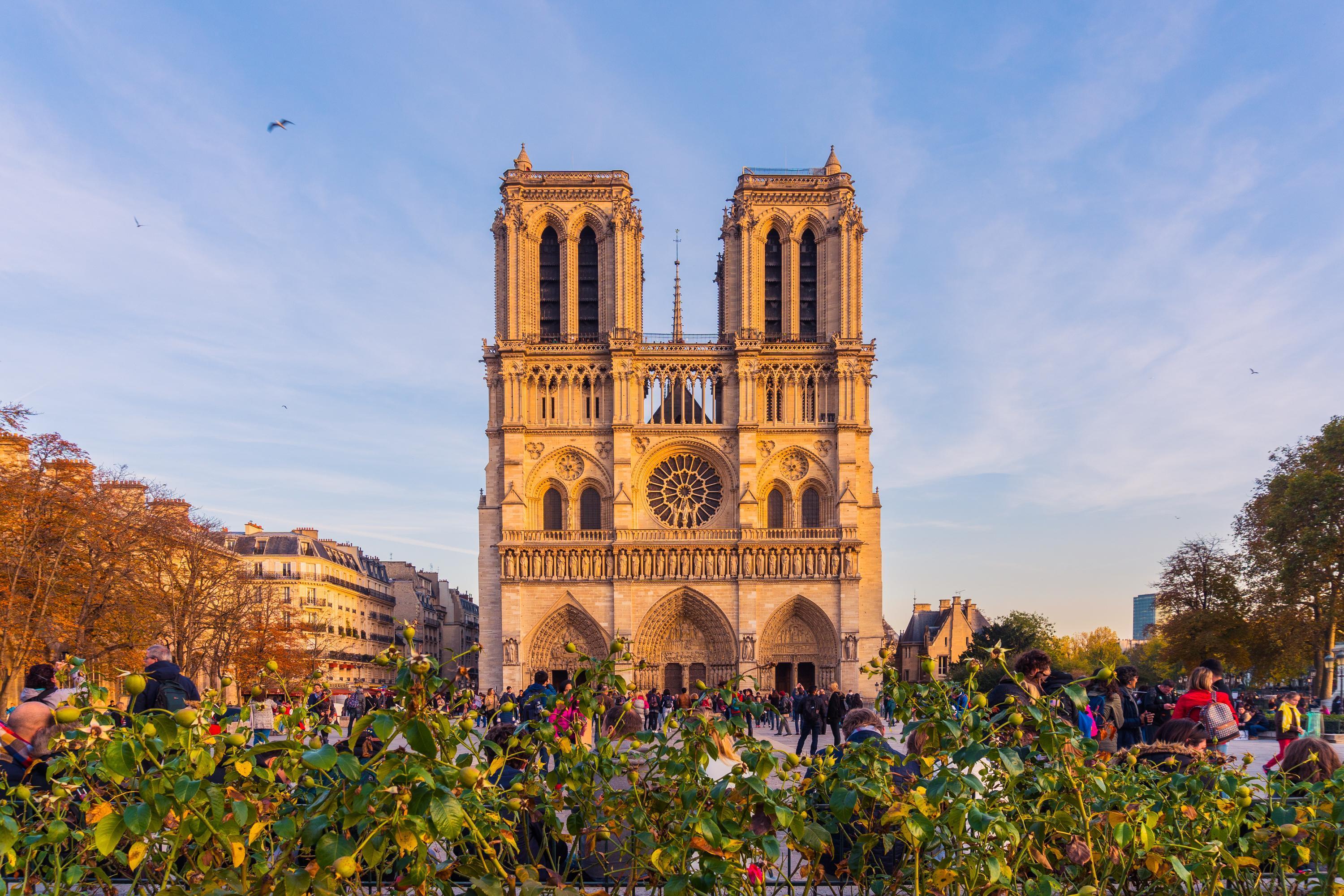 Notre Dame Cathedral Wallpapers - Top Free Notre Dame Cathedral ...