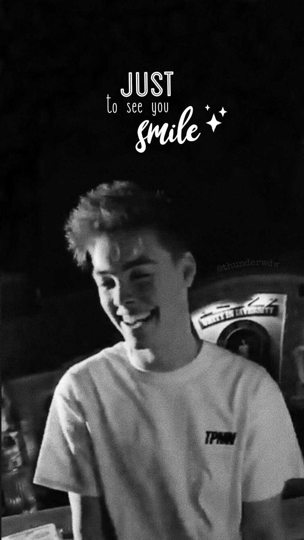 1024x1820 Squishy bby