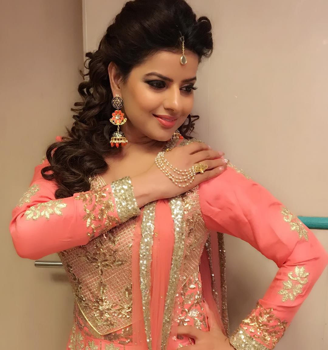1080x1153 Bhojpuri actress madhu sharma wallpaper heroine