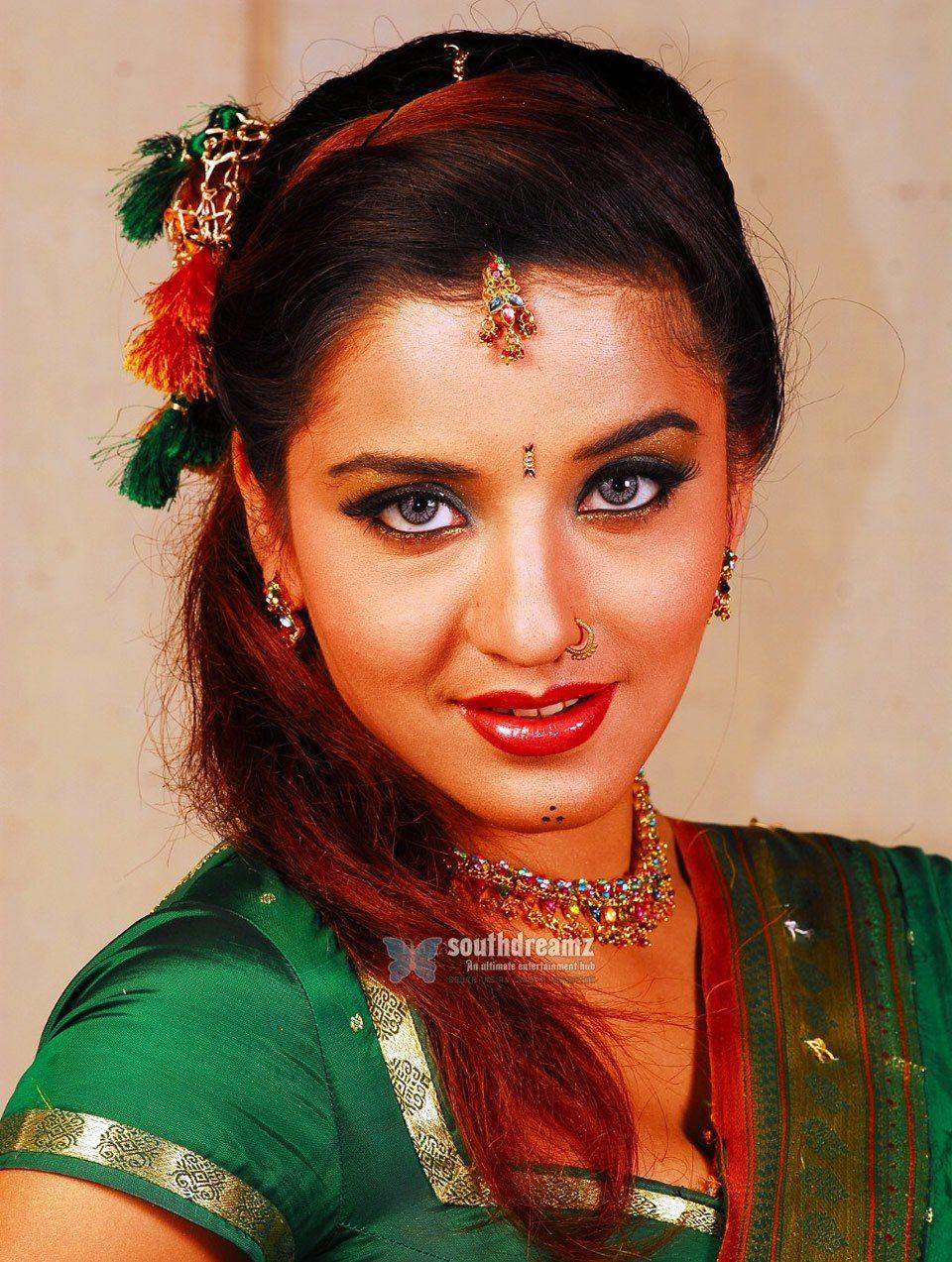 960x1273 bhojpuri actress HD wallpaper download x 1273