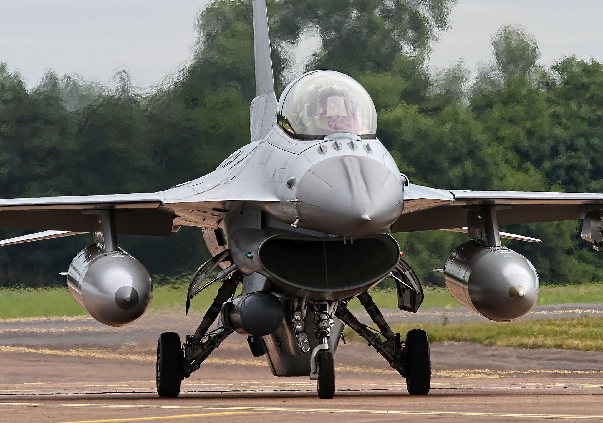 2048x1438 General Dynamics F 16 Fighting Falcon Wallpaper. Fighter & Air