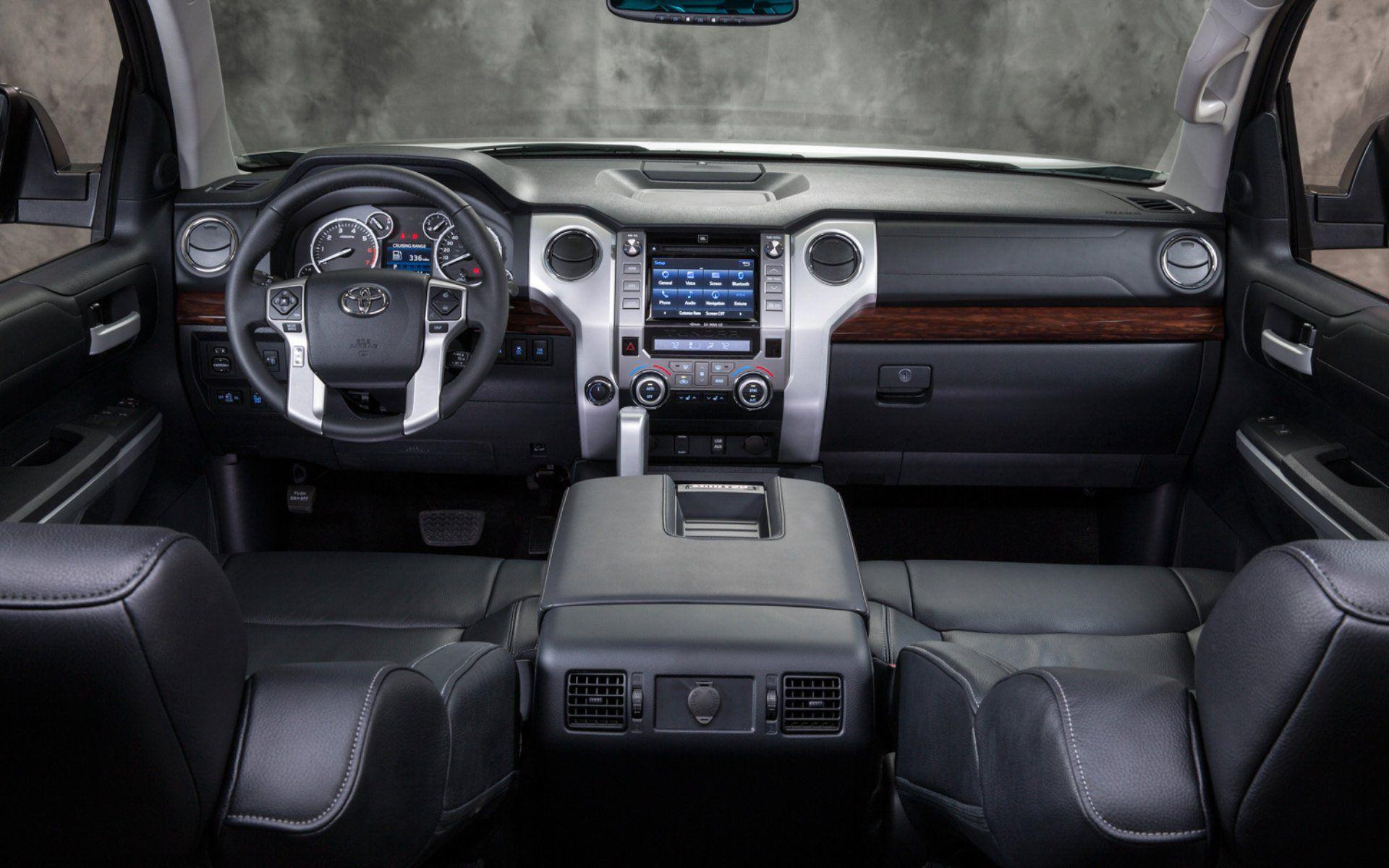1920x1200 chimney bells: 2014 Toyota Tundra Wallpaper