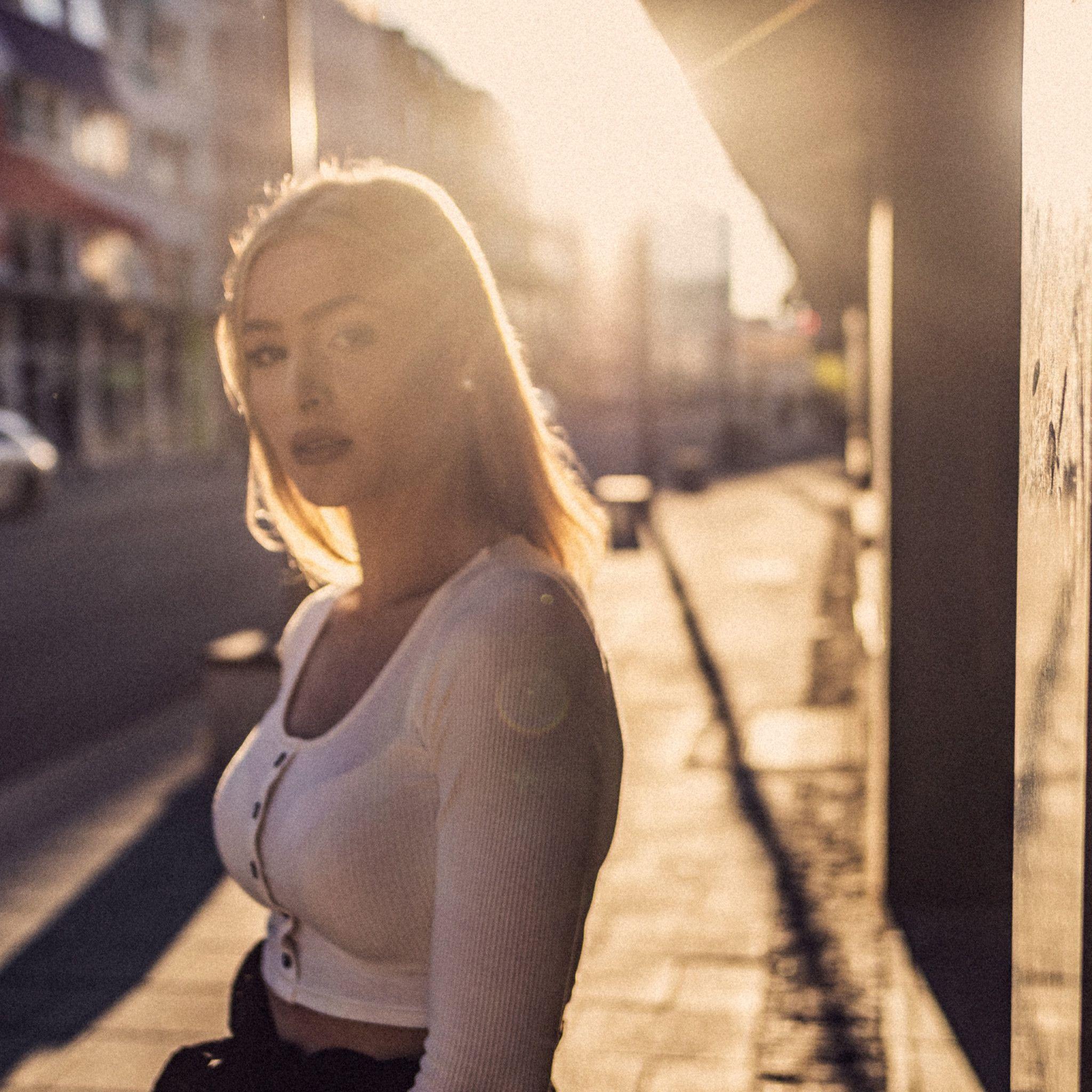 2048x2048 Street Style Girl Sunrays 4k iPad Air HD 4k Wallpaper