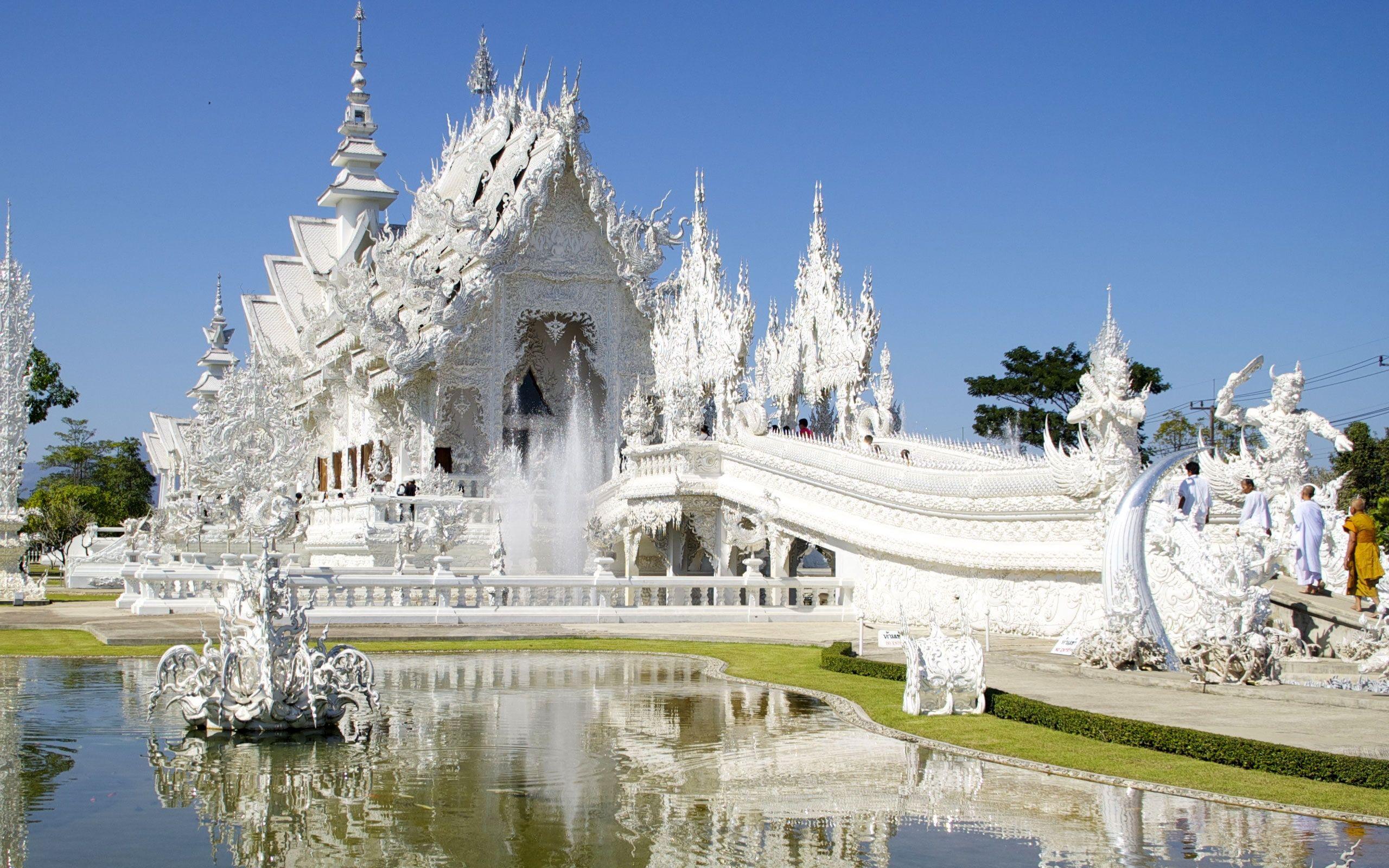 2560x1600 Chiang Mai Temple HD wallpaper free download