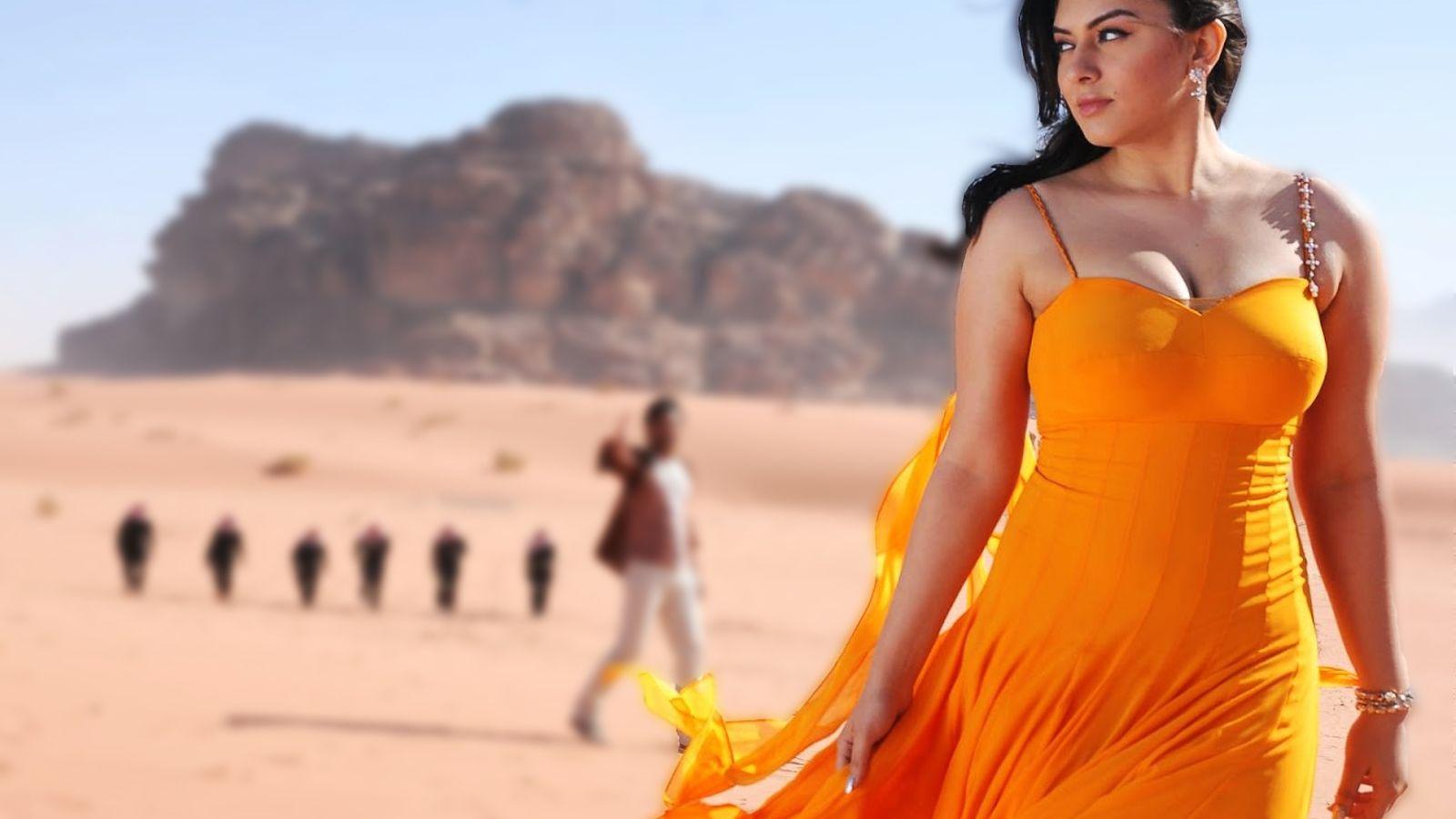 1600x900 Free download Hansika in Tamil Movie Wallpaper HD Wallpaper