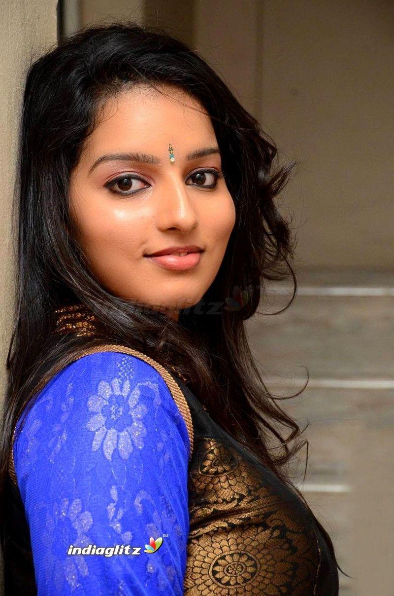 800x1208 Malavika Menon Photo Actress photo, image, gallery