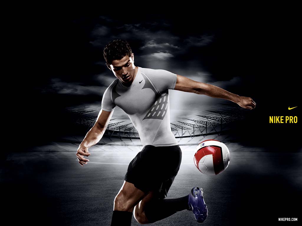 1024x768 Allison Win Cabral Blog: cristiano ronaldo wallpaper