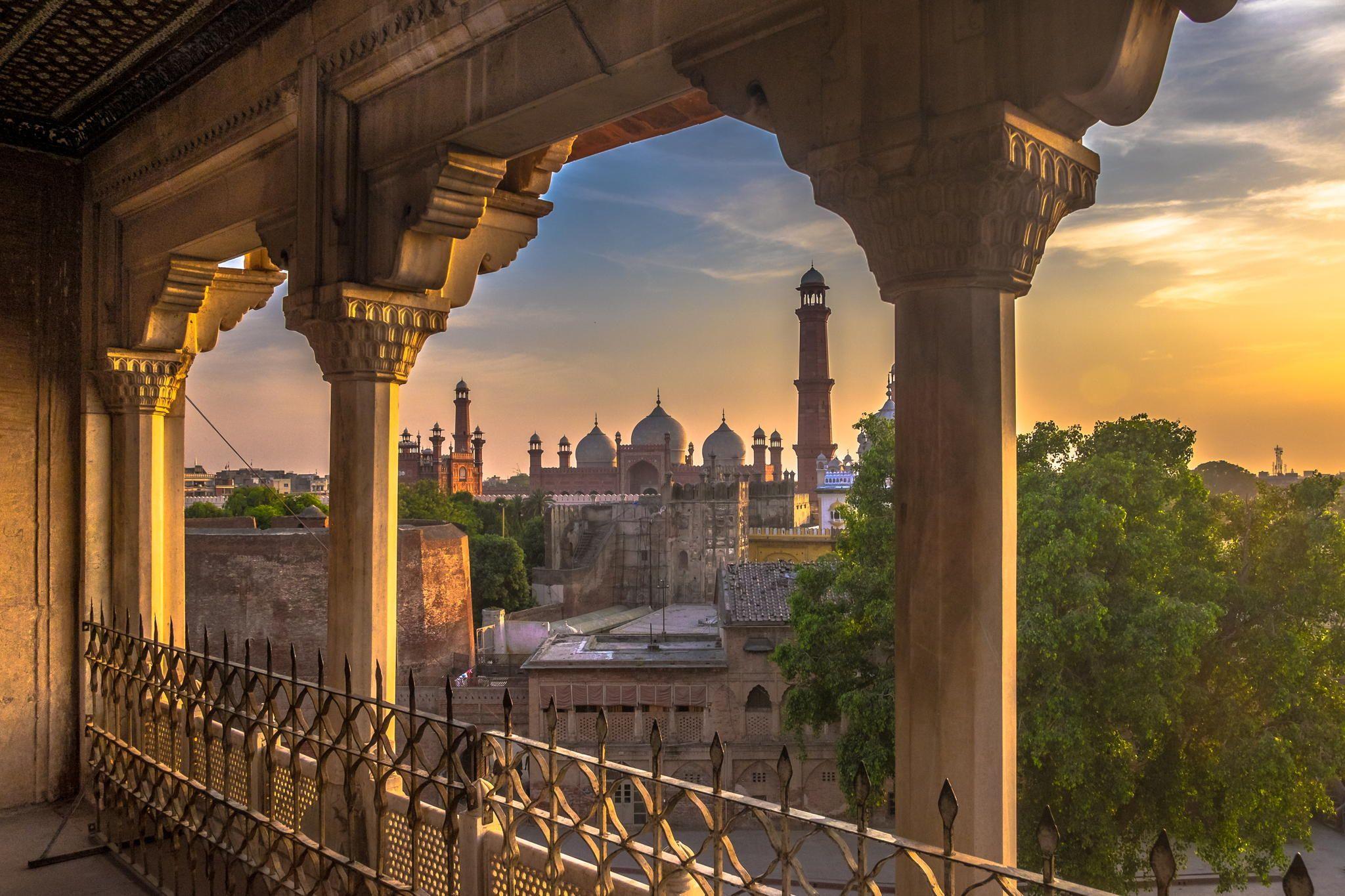 aesthetic places to visit in lahore