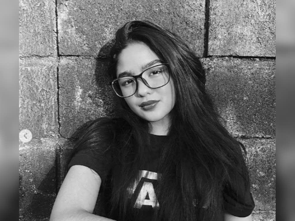 1024x768 Andrea Brillantes is no Marga in real life