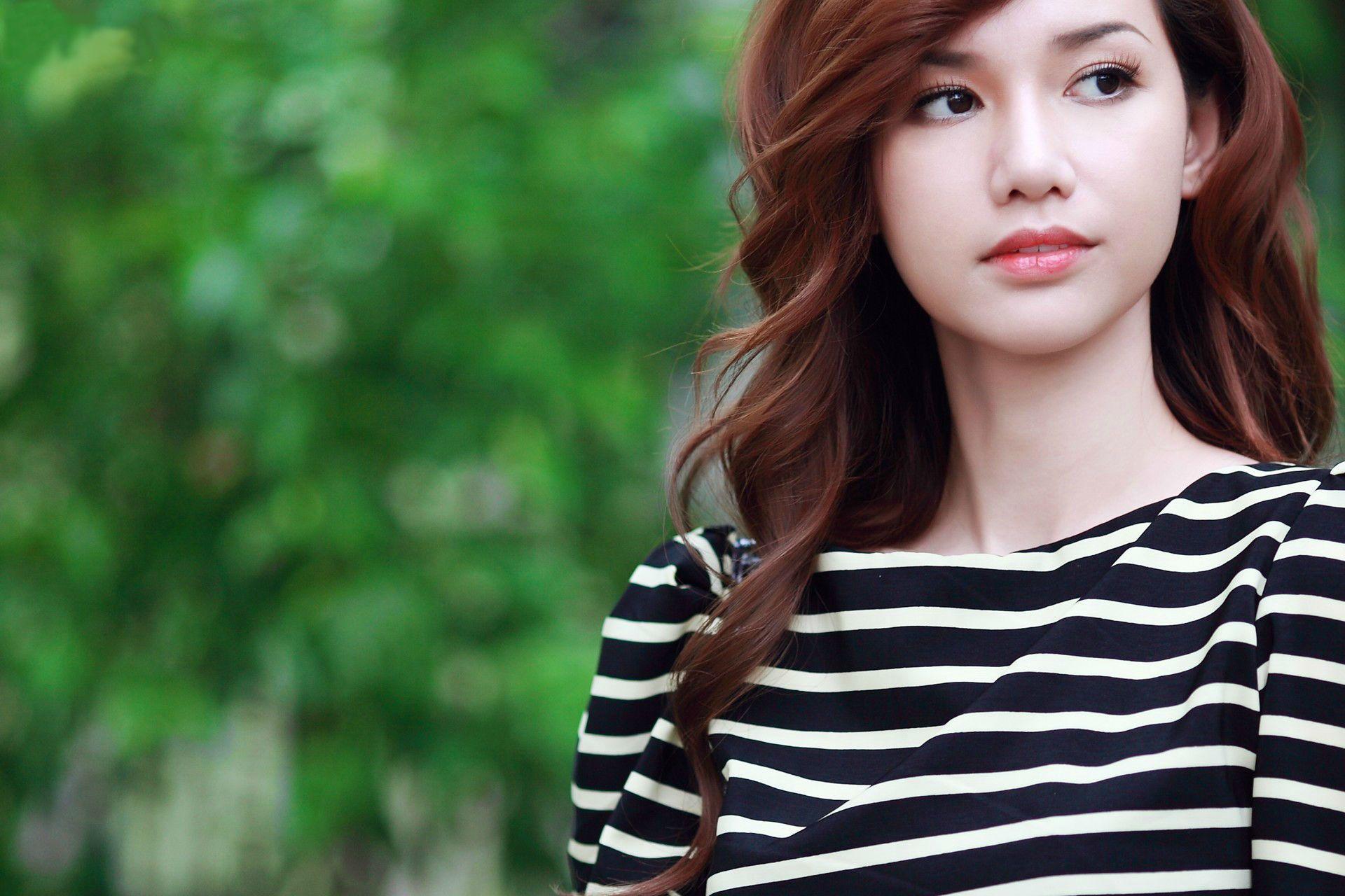 1920x1280 Girl wallpaper