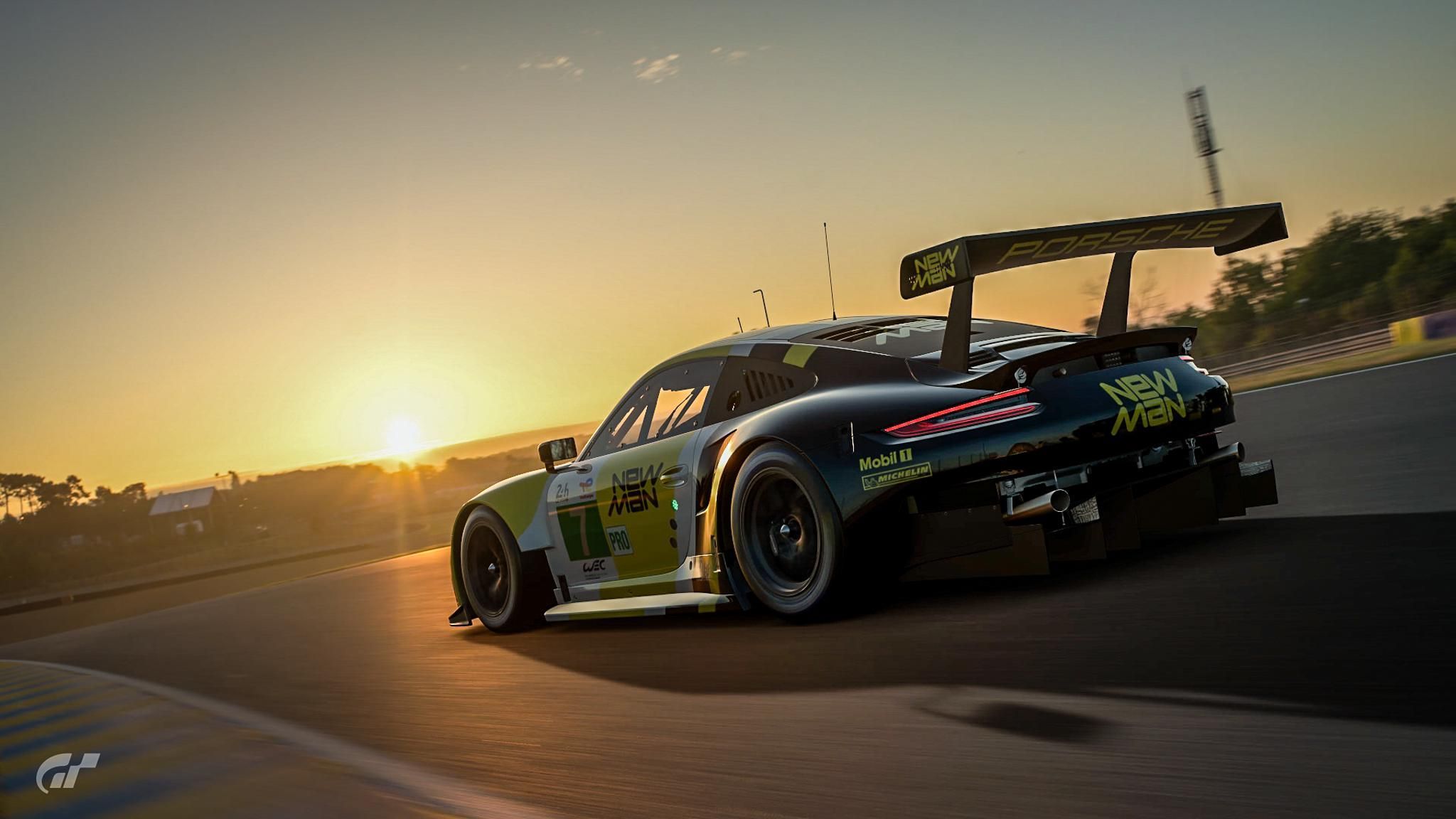 2048x1152 Racing into the sunrise at Le Mans