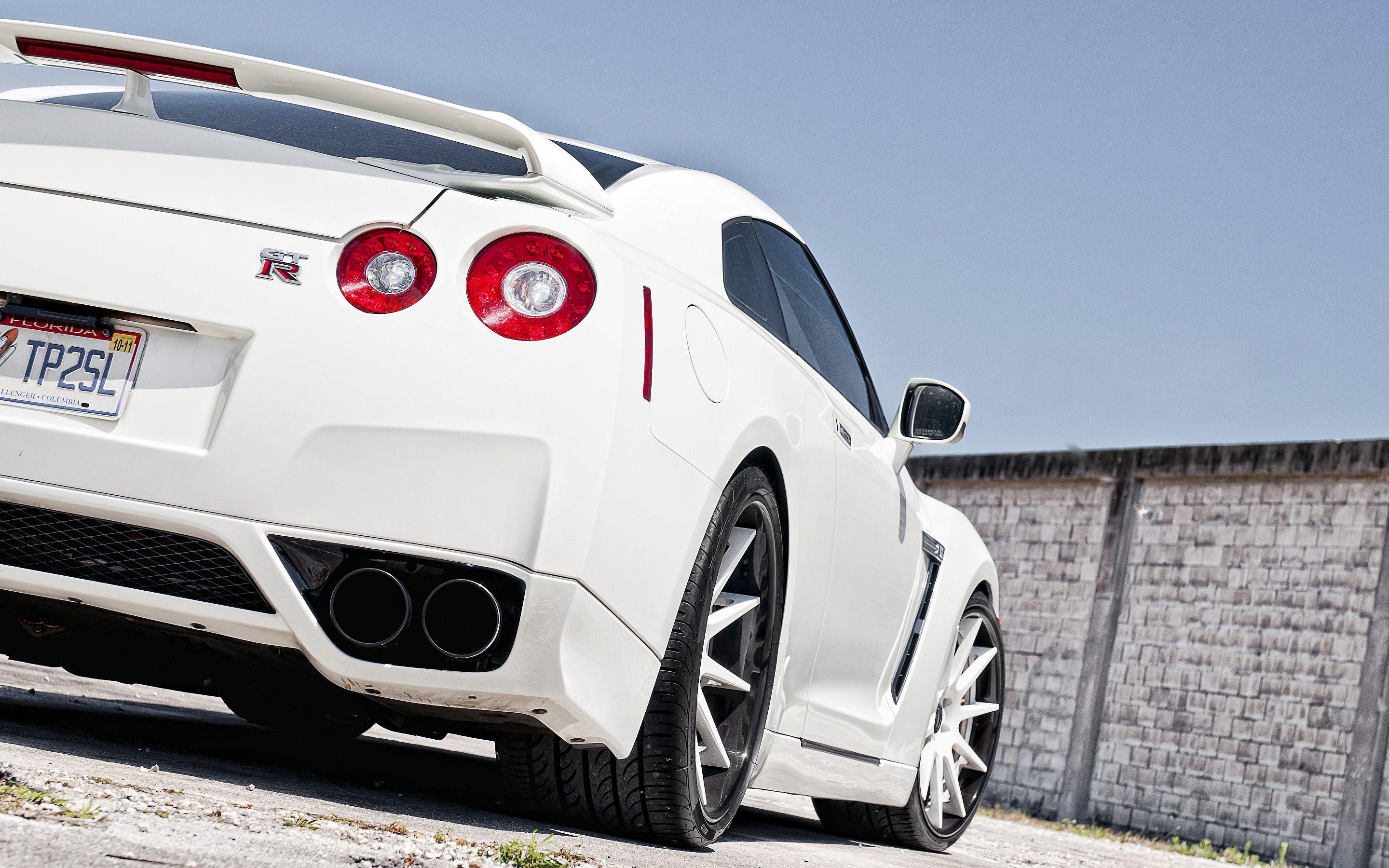 R35 Wallpapers Top Free R35 Backgrounds Wallpaperaccess