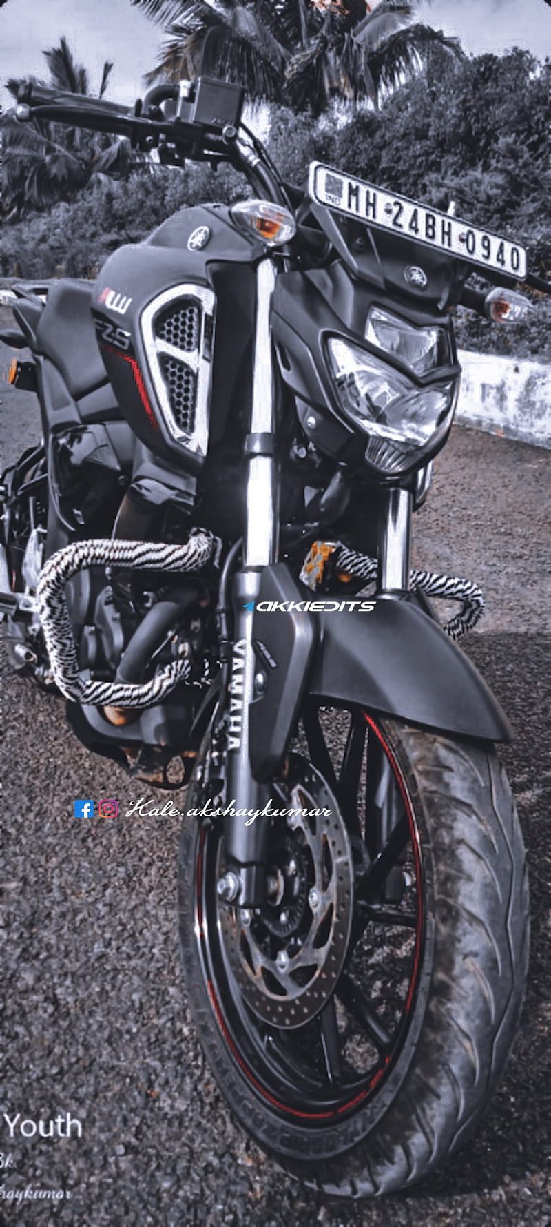 800x1781 FZS V bike, bike lover, monster, motor, motorcycle, racer, sport, yamaha, HD phone wallpaper