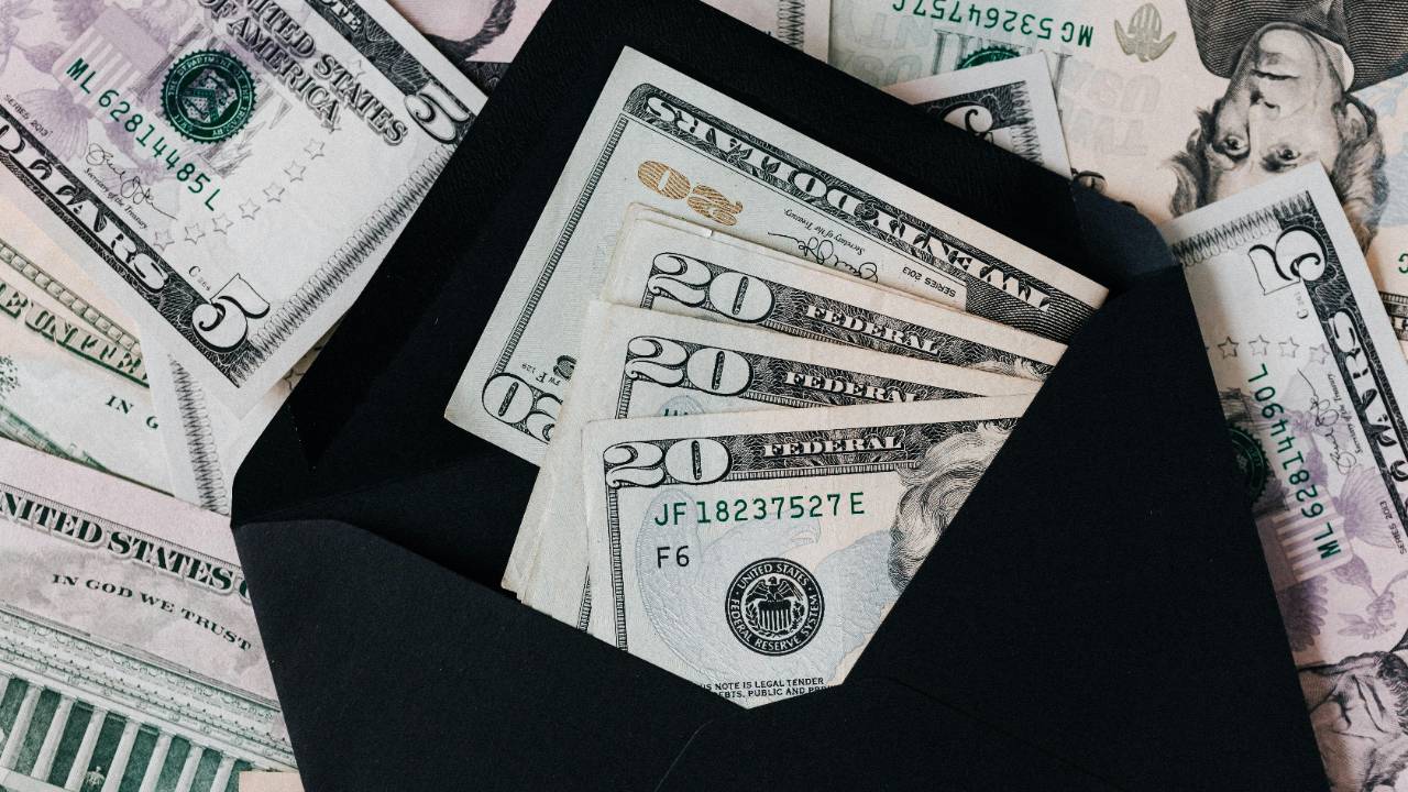 1280x720 Cash Flow Management: Key Tips for Business Owners Going Into 2025