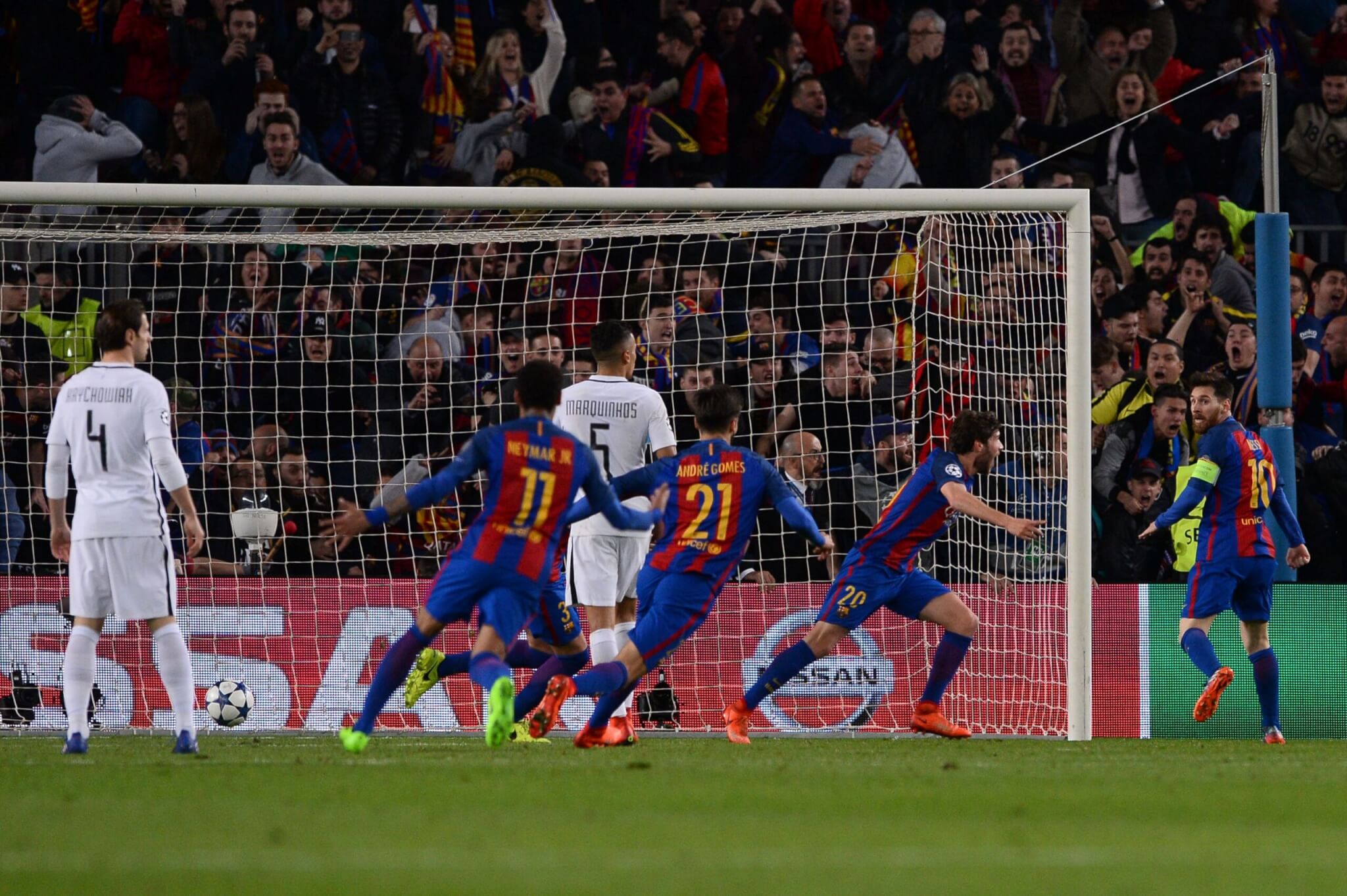 2048x1363 Iconic image that captured the most dramatic comeback in Champions League history