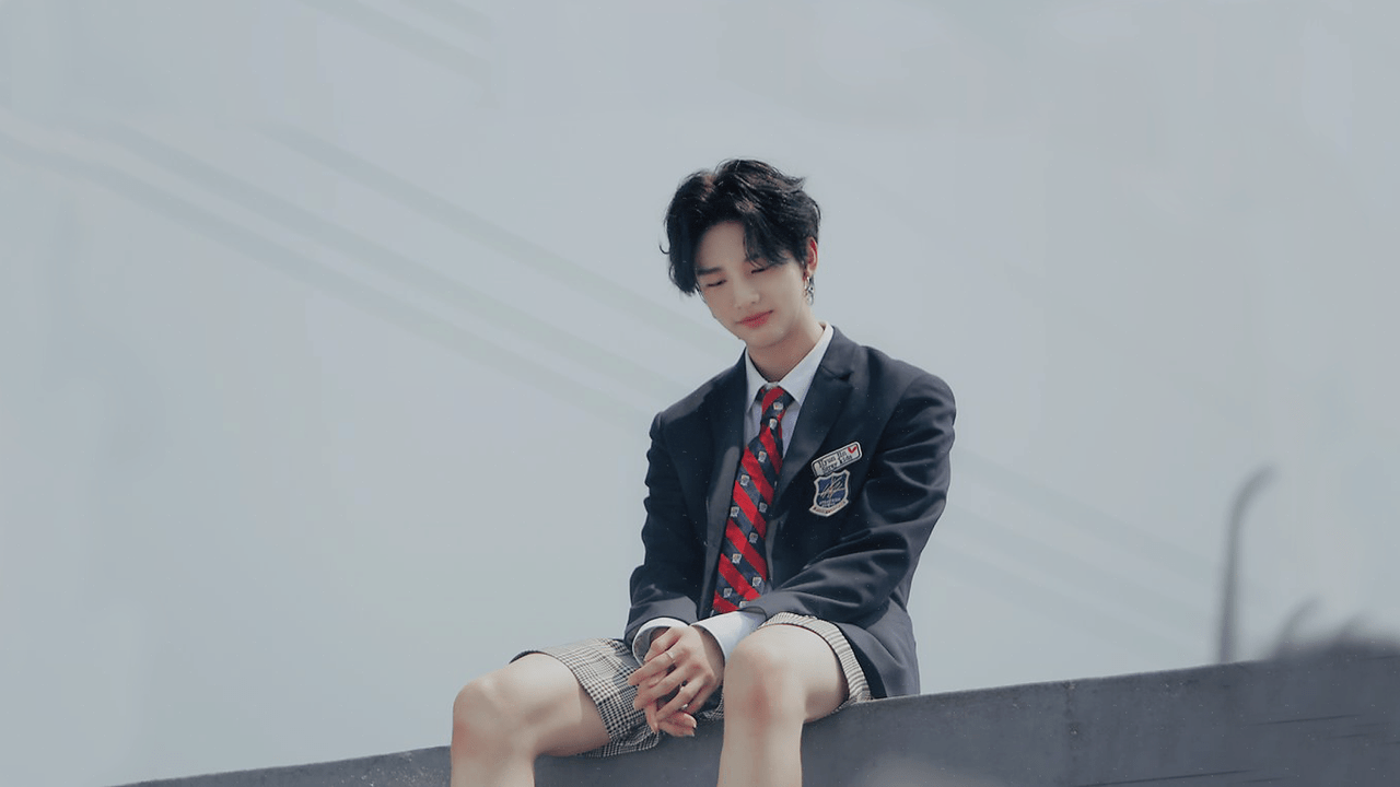 1280x720 Hyunjin Aesthetic Desktop Wallpaper