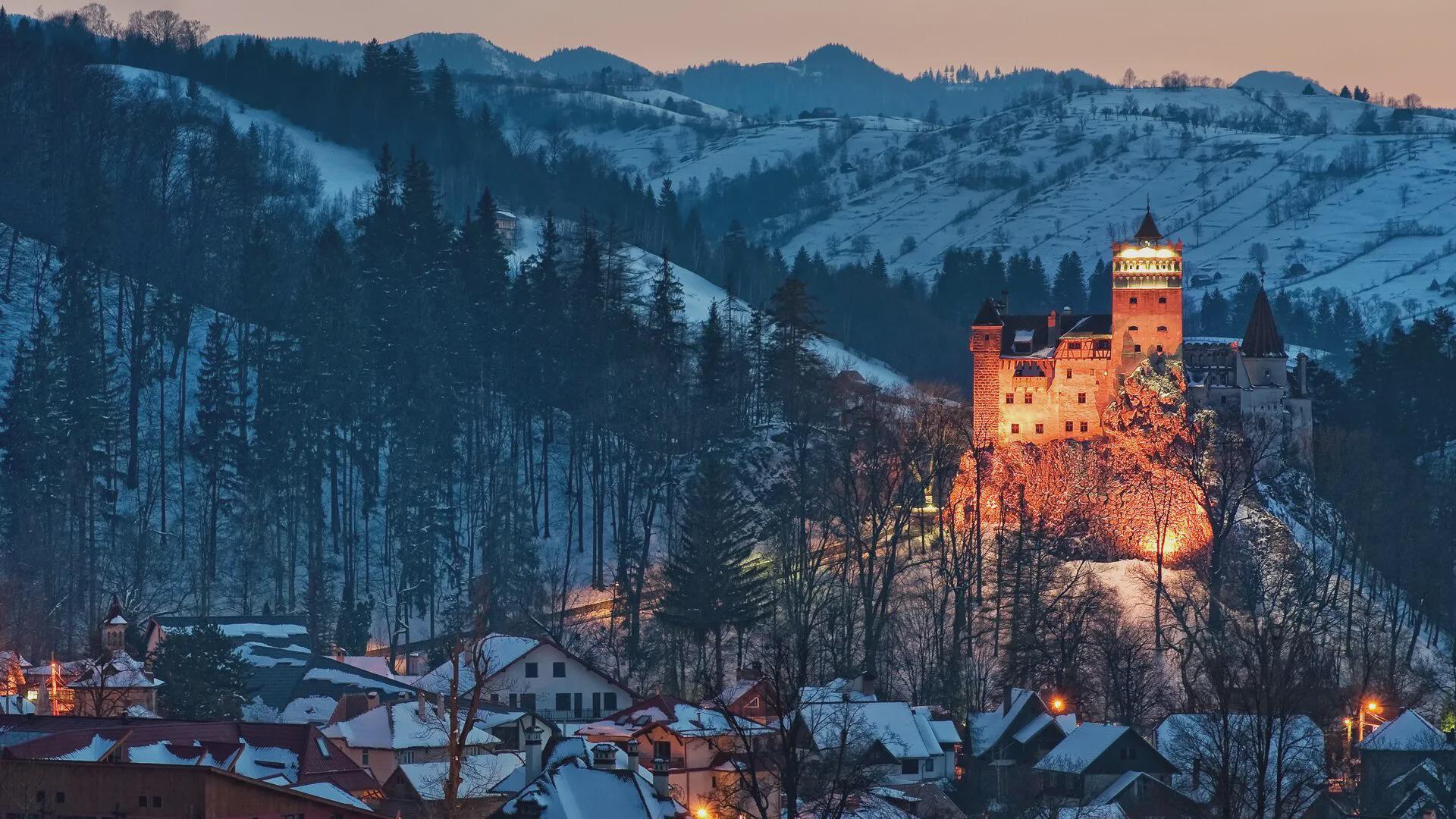 1920x1080 Bran Castle and winter vibes, Brasov county, Romania