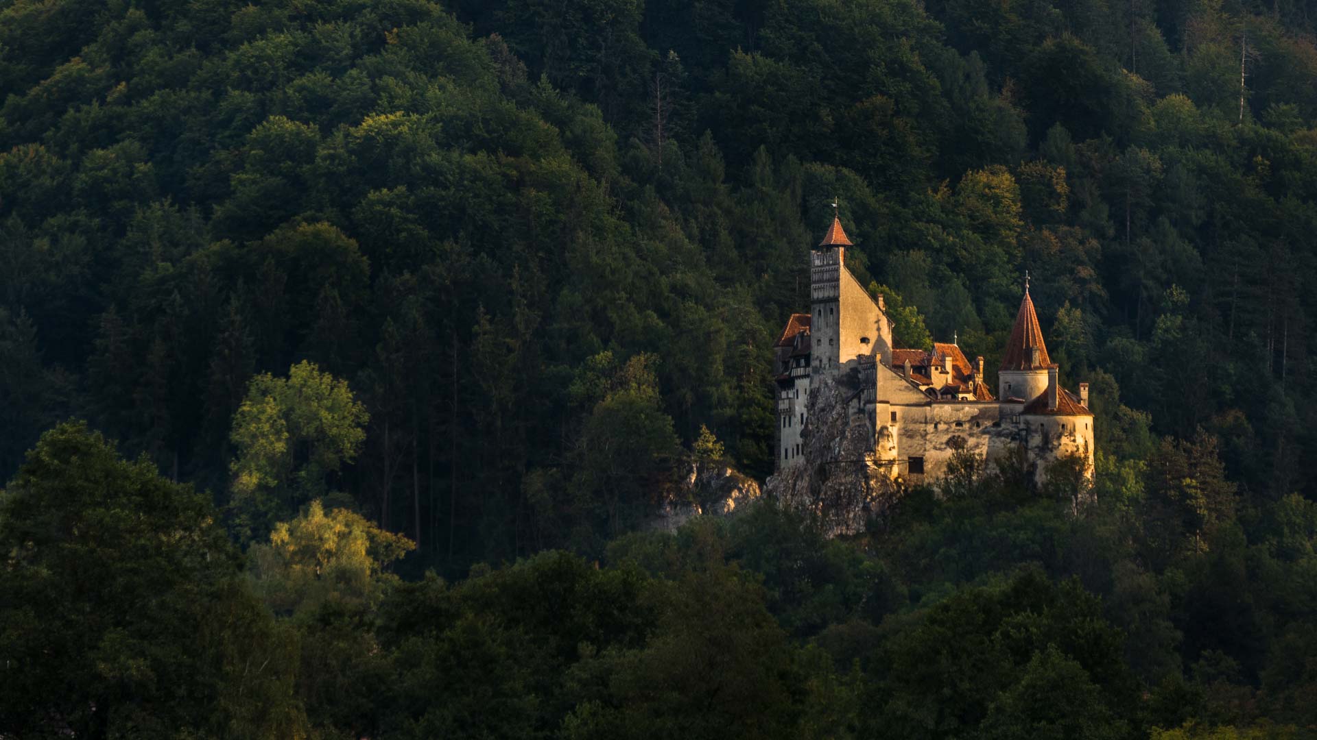 1920x1080 picture of Bran Castle to inspire you to photograph it in all seasons Photo Tours