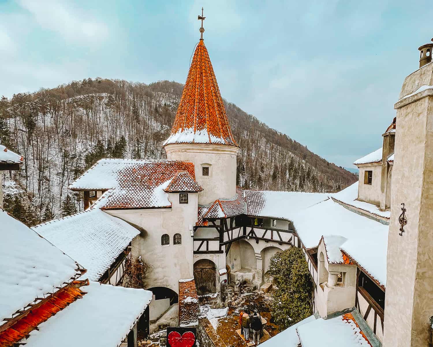 1500x1200 How To Visit Dracula's Castle In Romania Castle Transylvania (2025)!