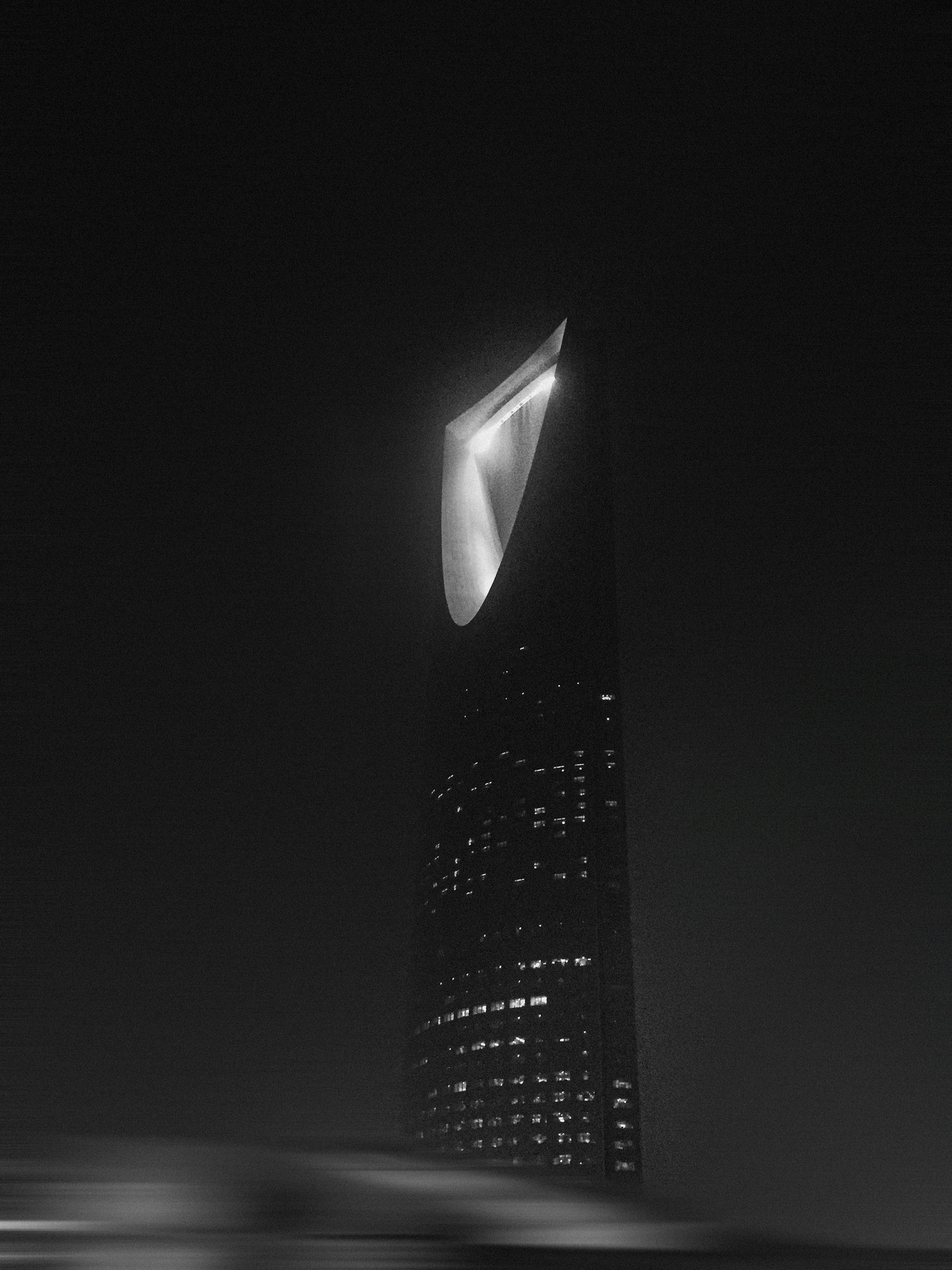 3000x4000 Kingdom Tower Picture. Download Free Image