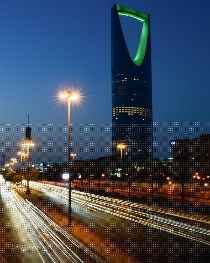 800x1000 Kingdom tower, capital, ksa, light trail, long exposure, plays, HD phone wallpaper