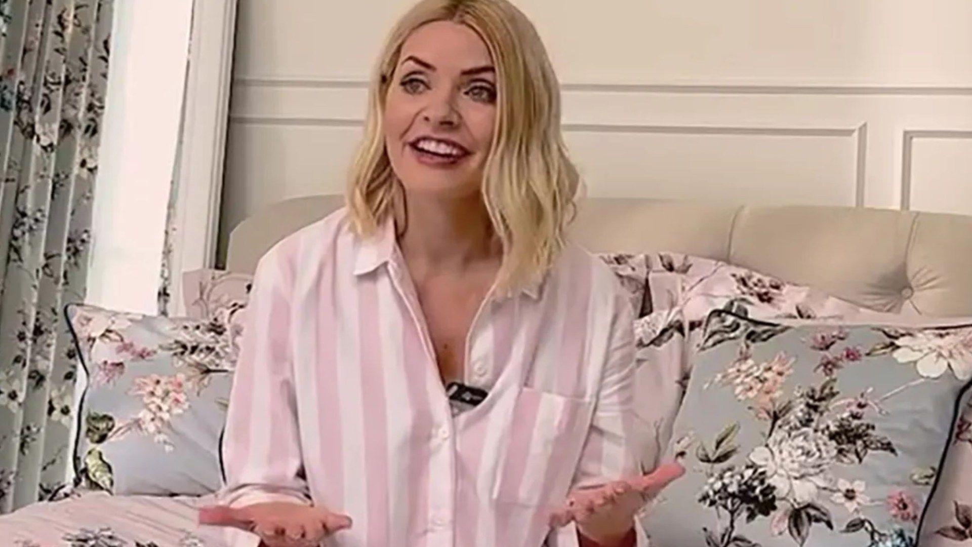 1920x1080 Holly Willoughby stuns in pink striped pyjamas as she launches home collection with Dunelm