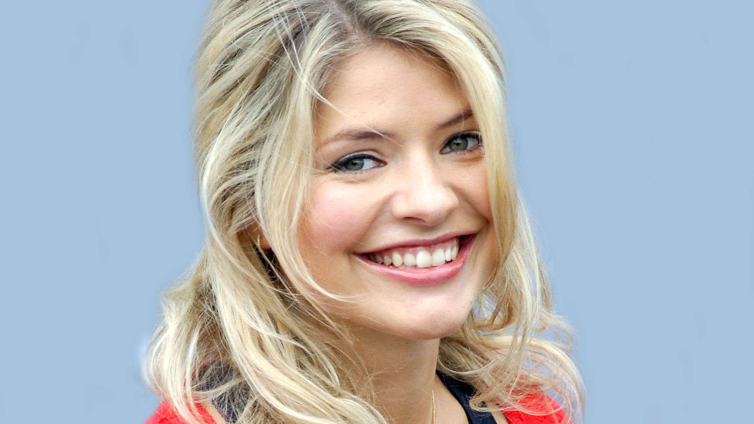 2560x1440 Holly Willoughby HD Wallpaper HD Wallpaper