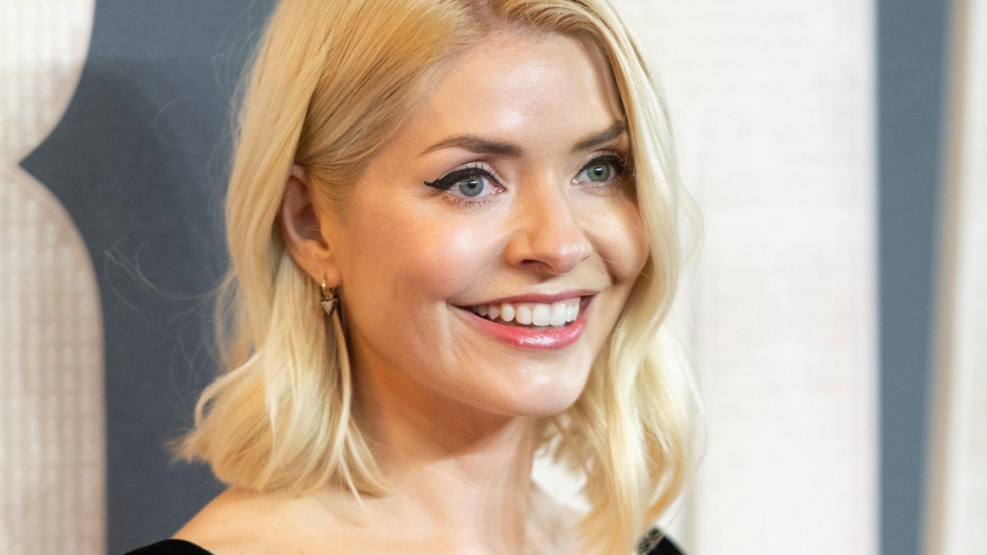 Holly Willoughby Wallpapers Top Free Holly Willoughby Backgrounds holly-willoughby-wallpapers-top-free-holly-willoughby-backgrounds