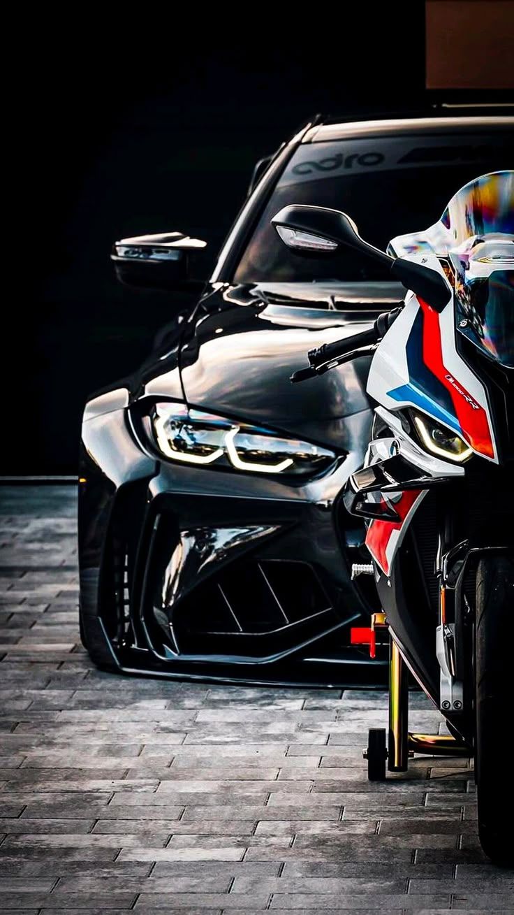 736x1309 WALLPAPER BMW LIGHTROOM