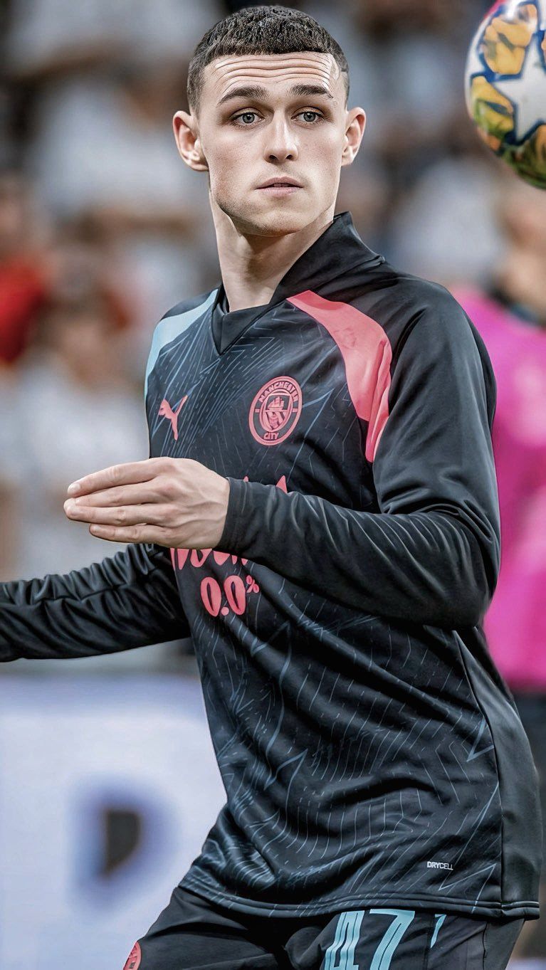 767x1363 4K Football Picture And Wallpaper / X