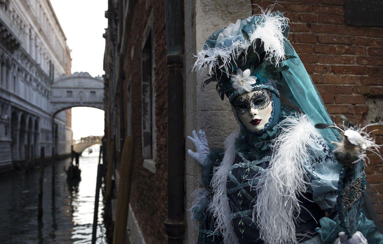 1332x850 Wallpaper feathers, mask, costume, Venice, channel, carnival