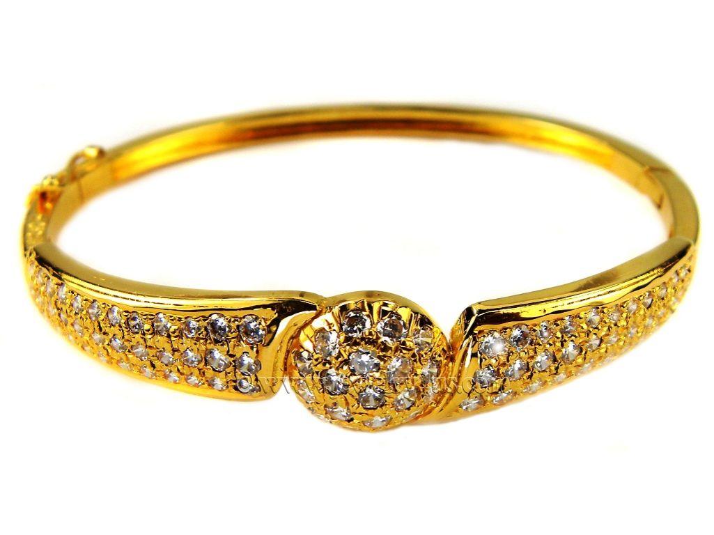 1025x768 gold jewellery background