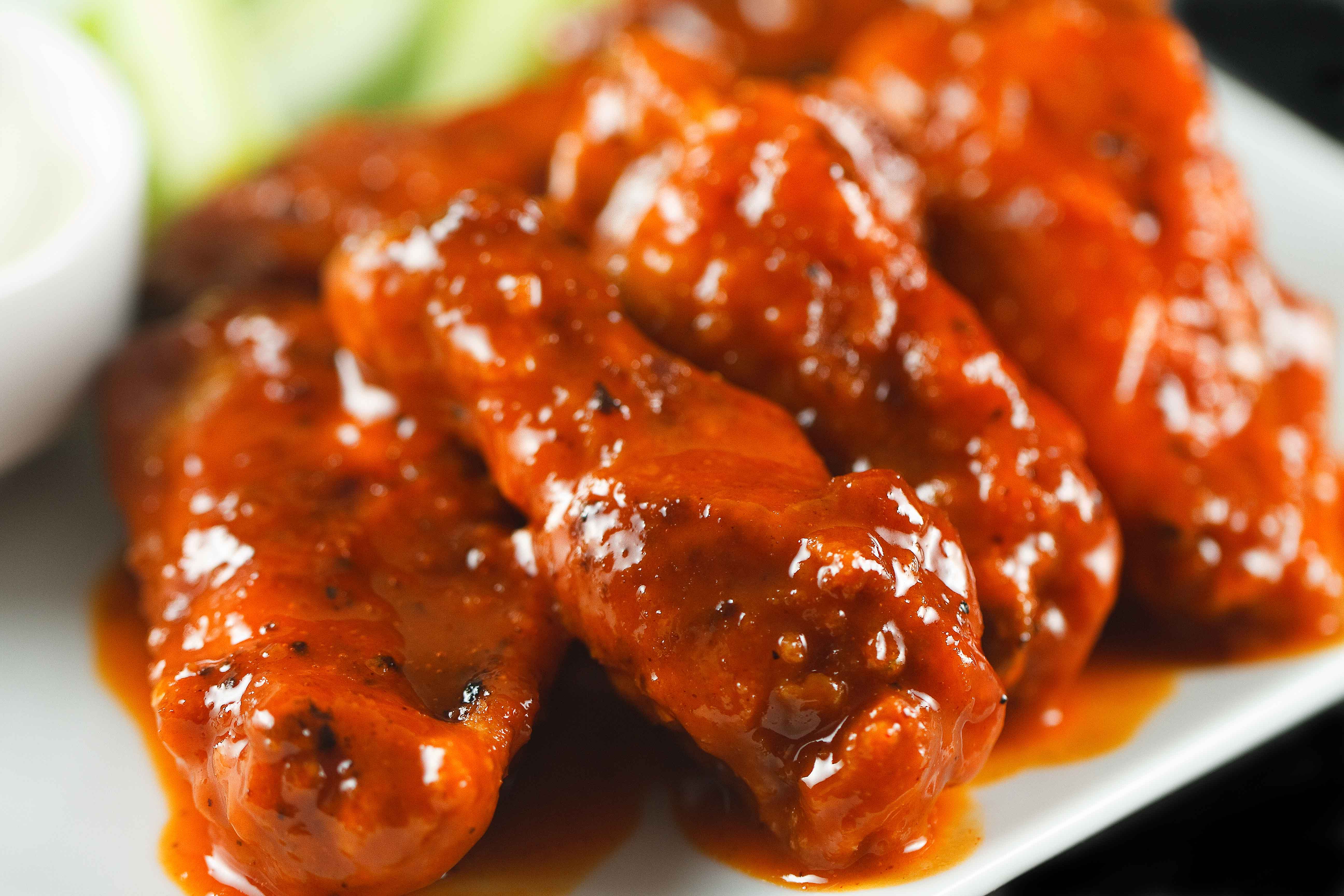 5184x3456 Hot Wings Wallpaper