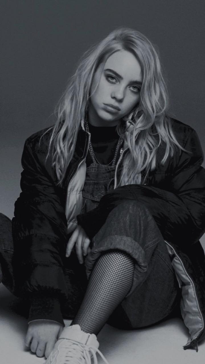 720x1280 Billie Eilish Black And White Wallpaper