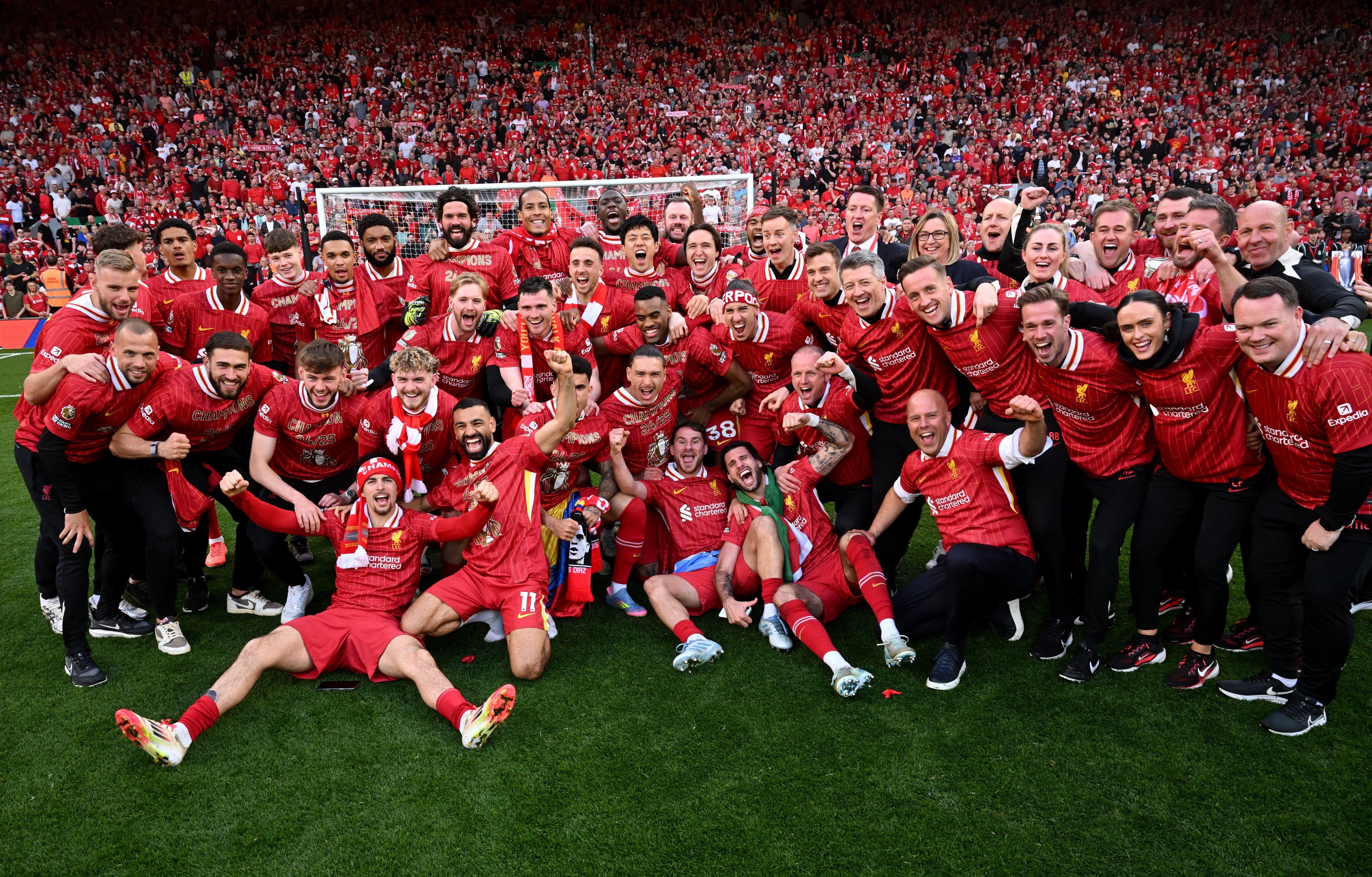 4096x2617 Liverpool F.C. Celebration Ultra HD Wallpaper