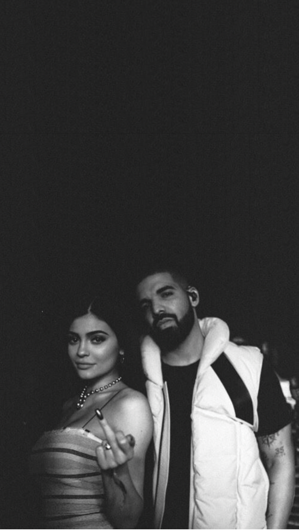 1242x2208 Kylie Jenner and Drake wallpaper #decorativo. Drake wallpaper, Drake, Kylie jenner