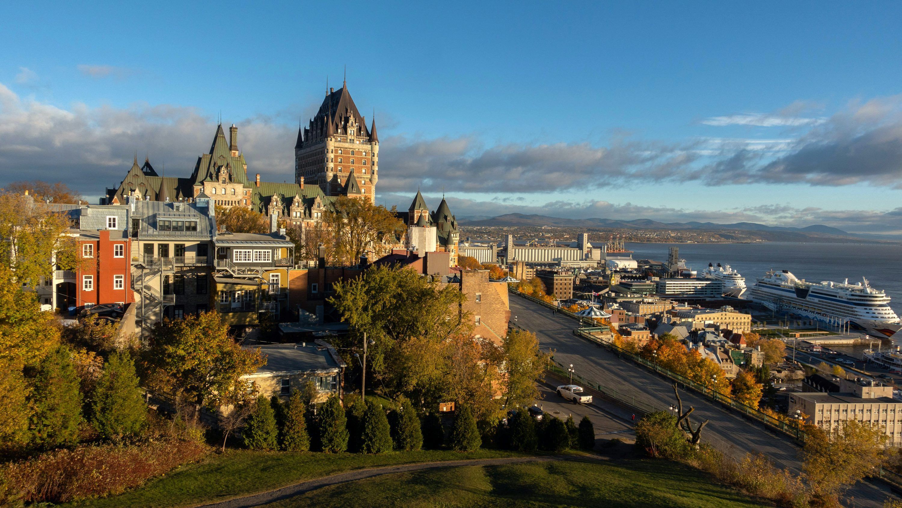 3000x1689 1K+ Quebec Picture. Download Free Image