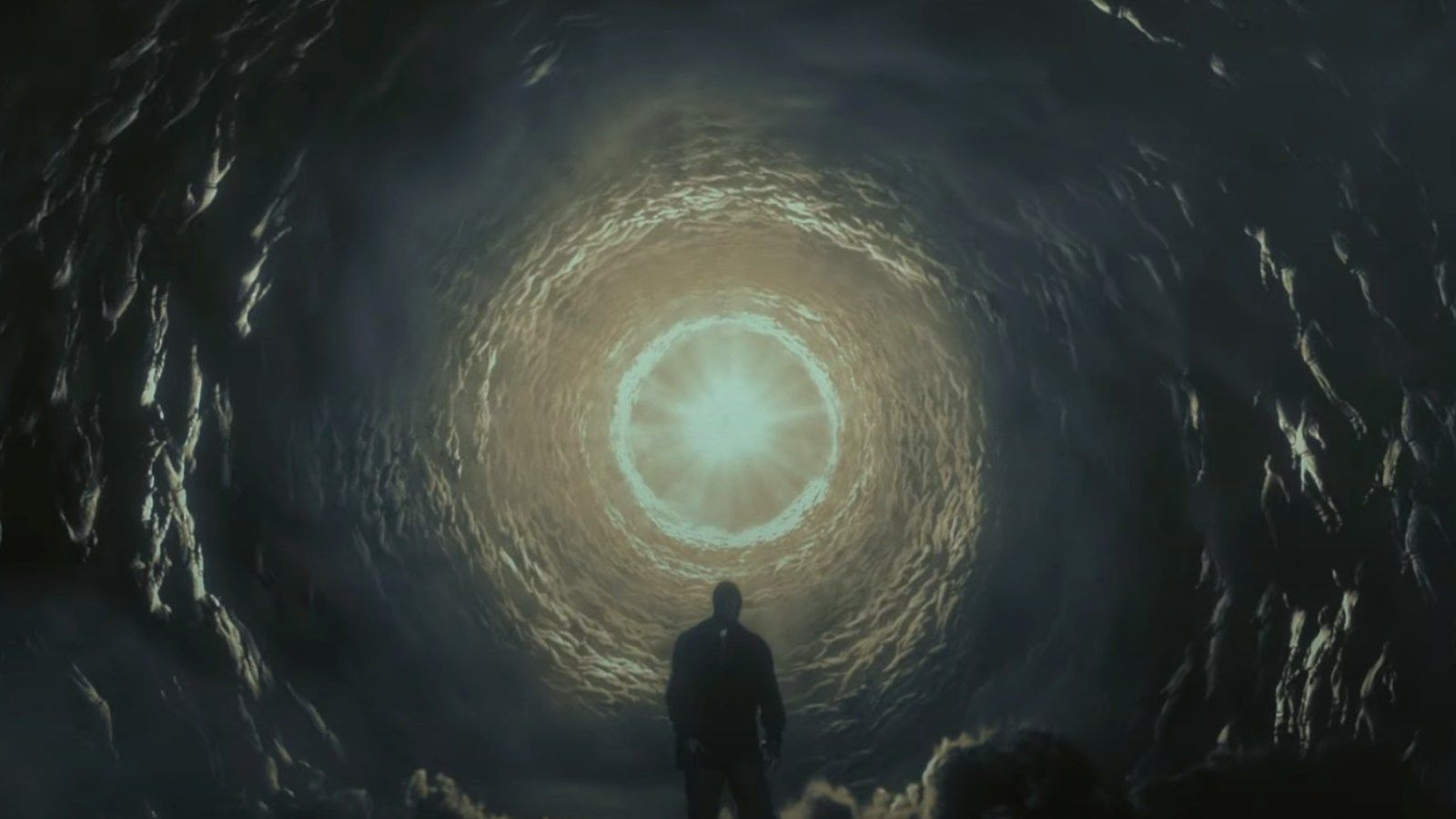 1600x900 Kanye West Debuts New Hoodies in 'Heaven and Hell' Video